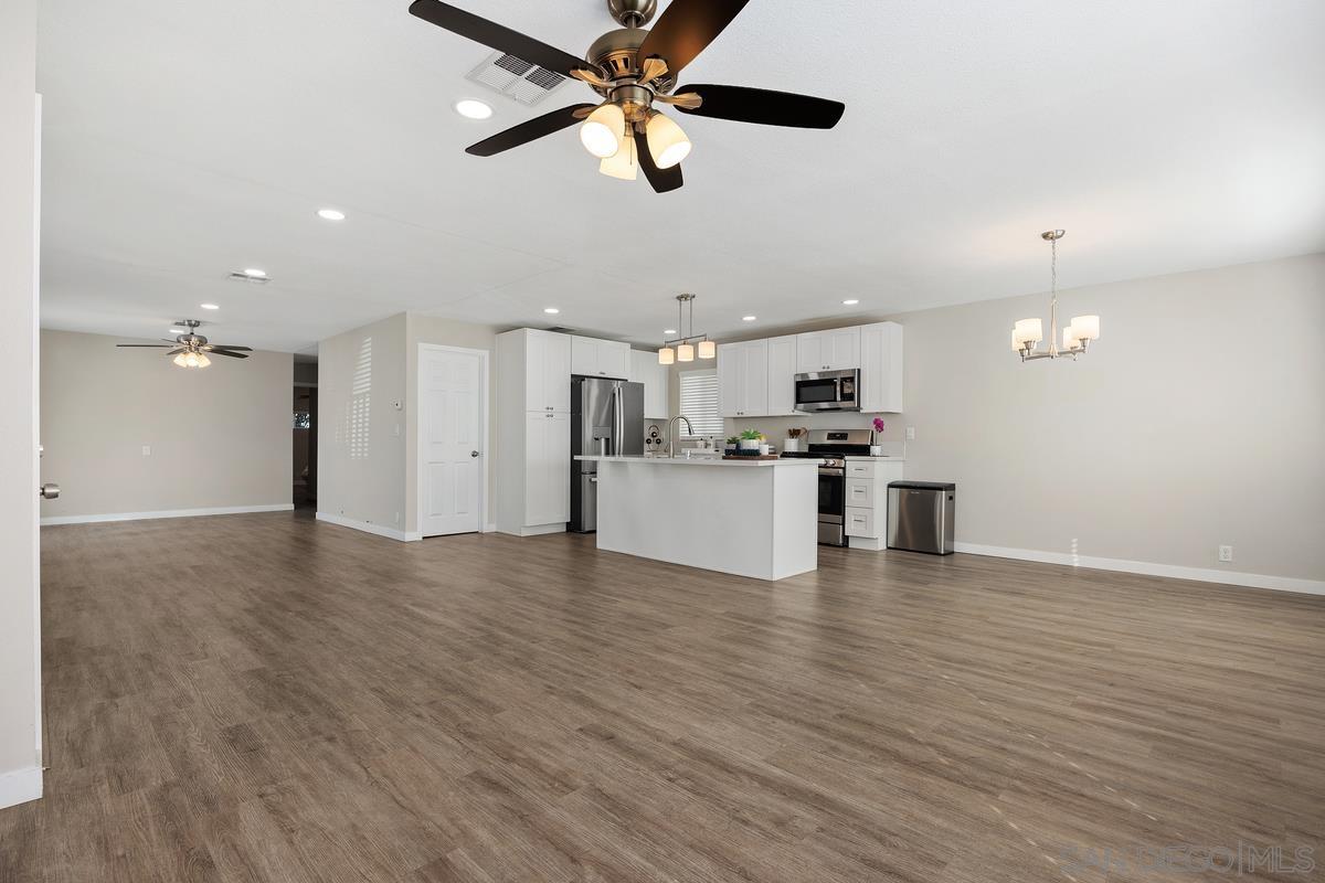 Detail Gallery Image 12 of 52 For 7004  San Carlos Street, Carlsbad,  CA 92011 - 2 Beds | 2 Baths