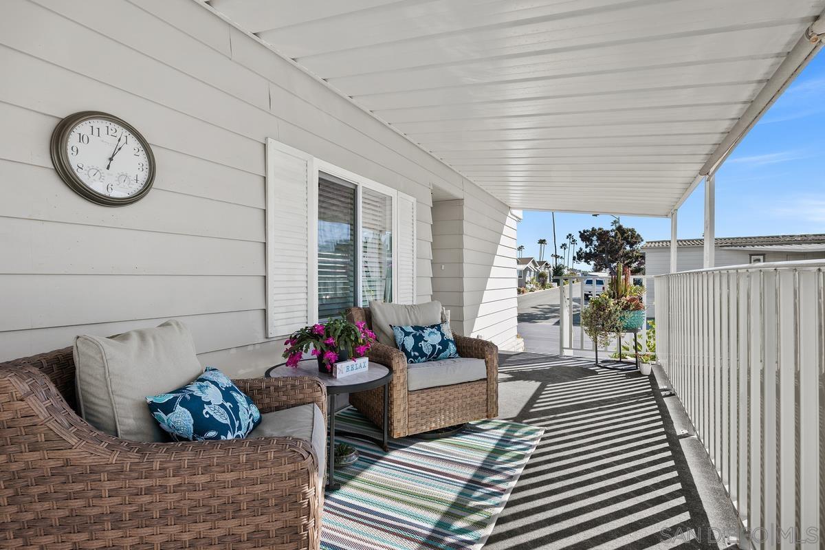 Detail Gallery Image 5 of 52 For 7004  San Carlos Street, Carlsbad,  CA 92011 - 2 Beds | 2 Baths