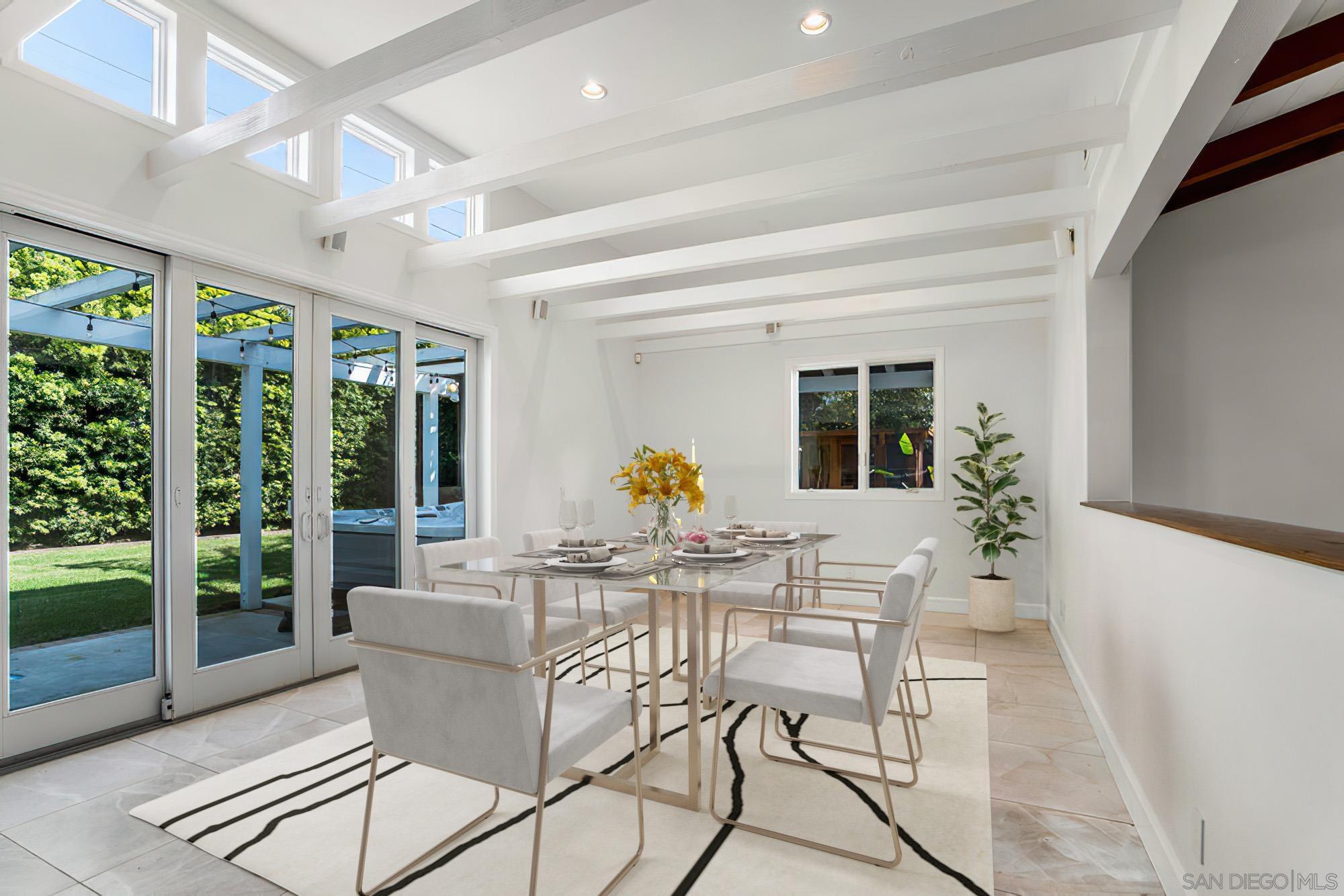 Detail Gallery Image 7 of 30 For 5247  Chelsea, La Jolla,  CA 92037 - 5 Beds | 3/1 Baths