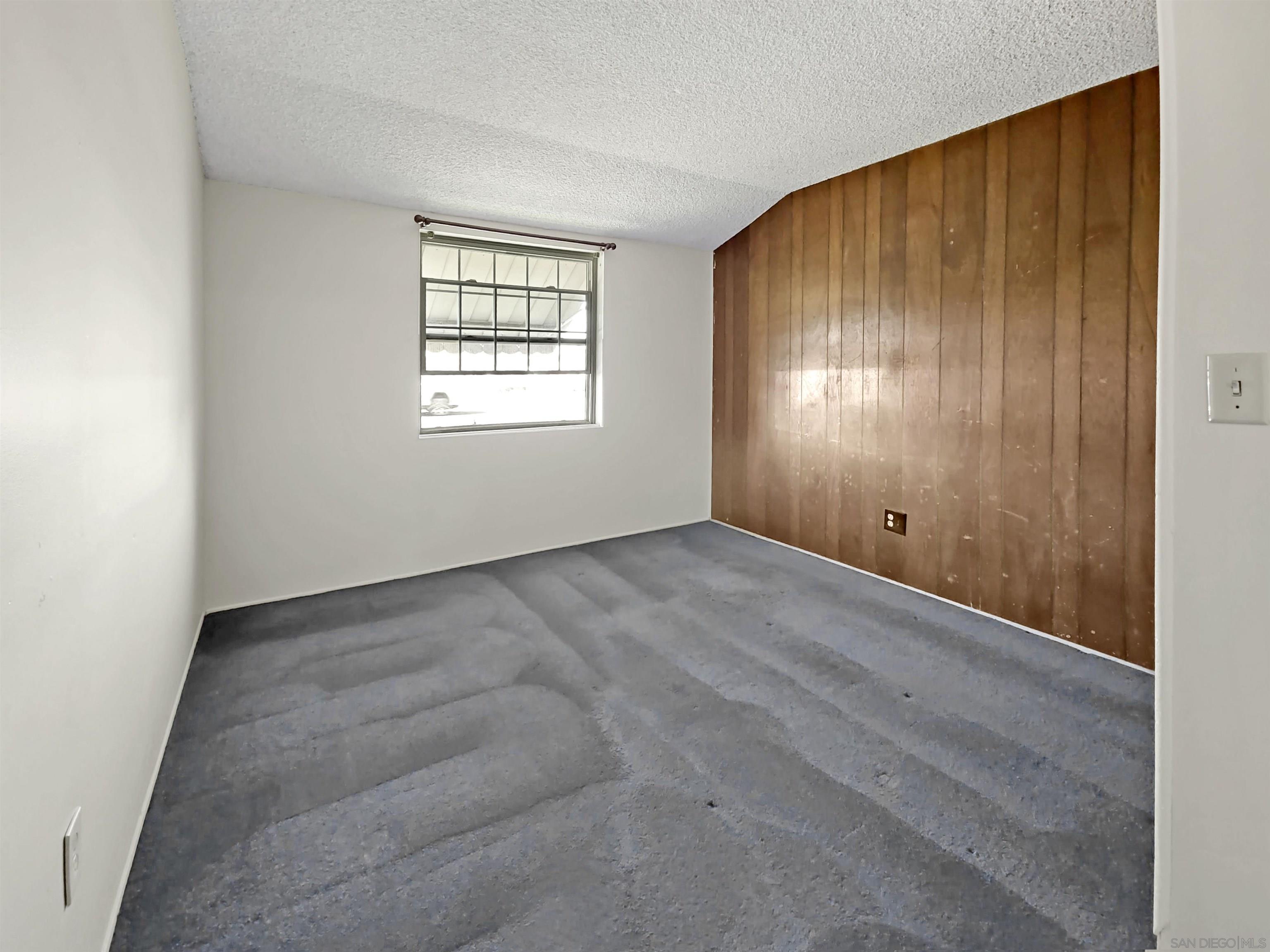 Detail Gallery Image 8 of 13 For 1693 N Mollison Ave, El Cajon,  CA 92021 - 3 Beds | 1 Baths