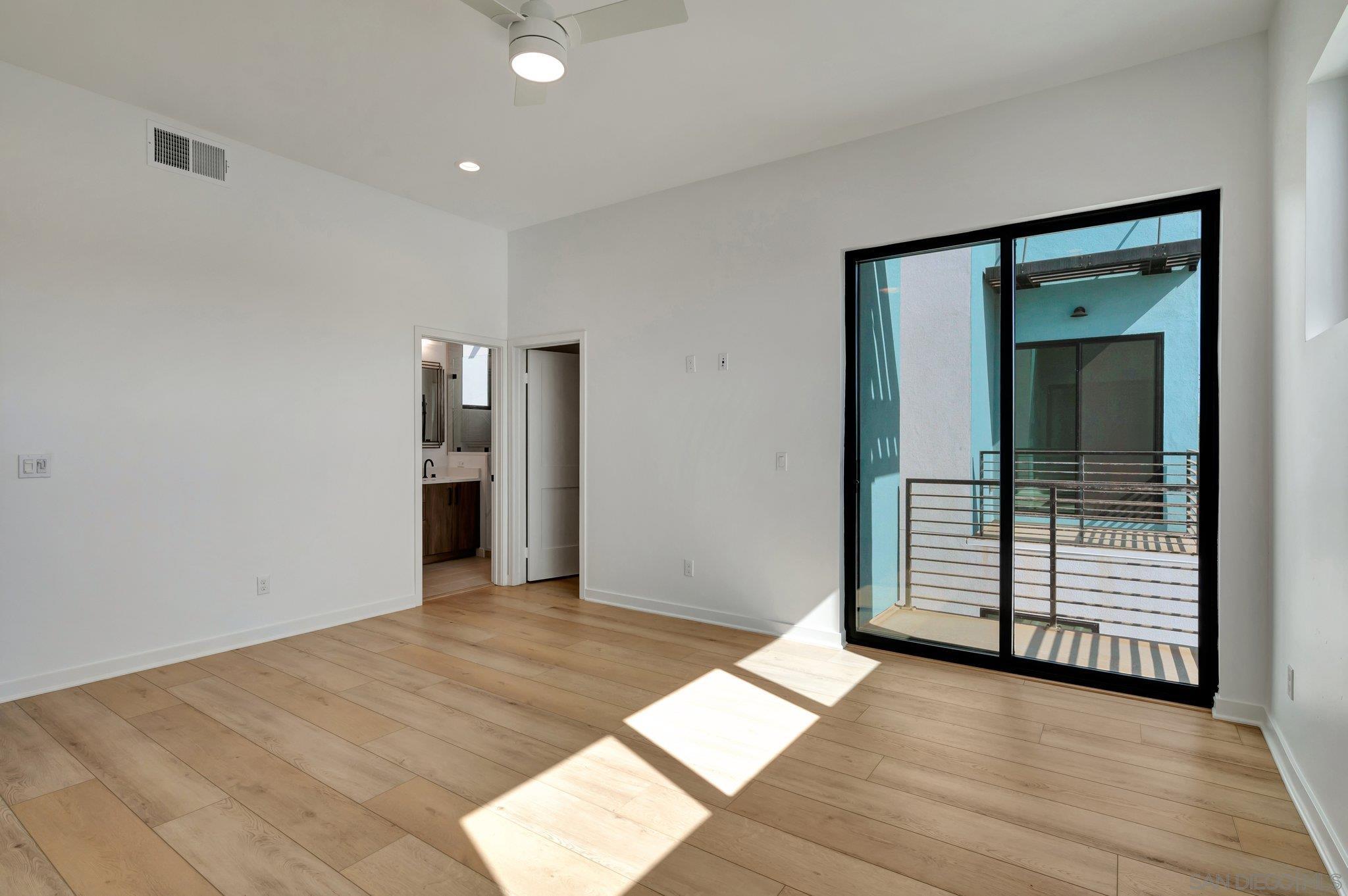 Detail Gallery Image 13 of 52 For 109  Daisy Ave, Imperial Beach,  CA 91932 - 3 Beds | 3/1 Baths