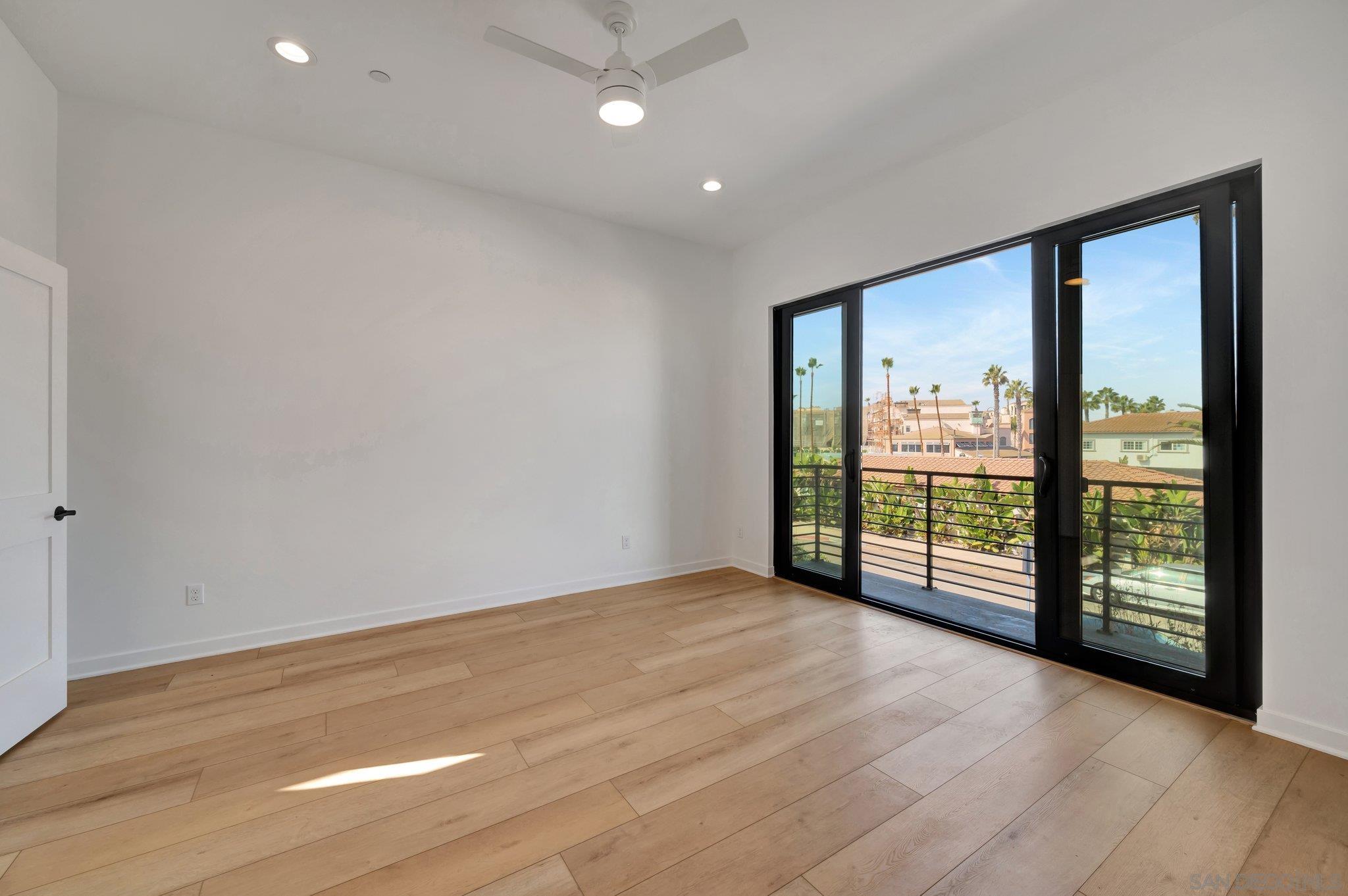 Detail Gallery Image 22 of 52 For 109  Daisy Ave, Imperial Beach,  CA 91932 - 3 Beds | 3/1 Baths