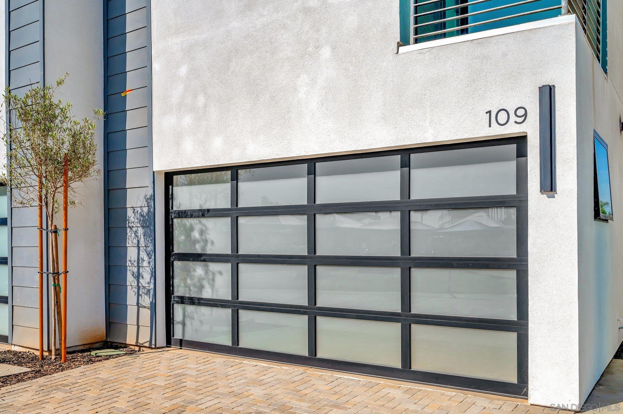 Detail Gallery Image 38 of 52 For 109  Daisy Ave, Imperial Beach,  CA 91932 - 3 Beds | 3/1 Baths