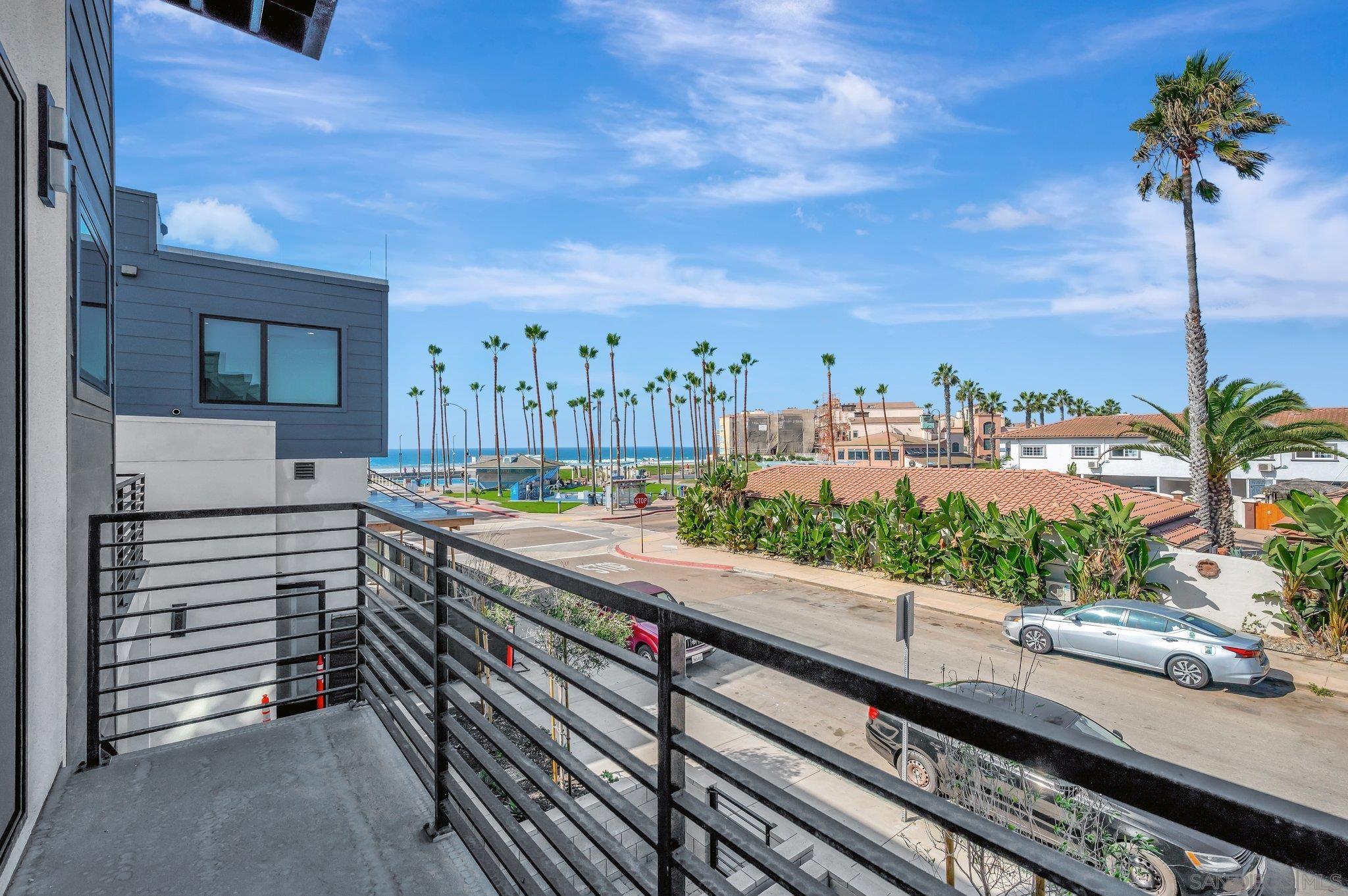 Detail Gallery Image 41 of 52 For 109  Daisy Ave, Imperial Beach,  CA 91932 - 3 Beds | 3/1 Baths