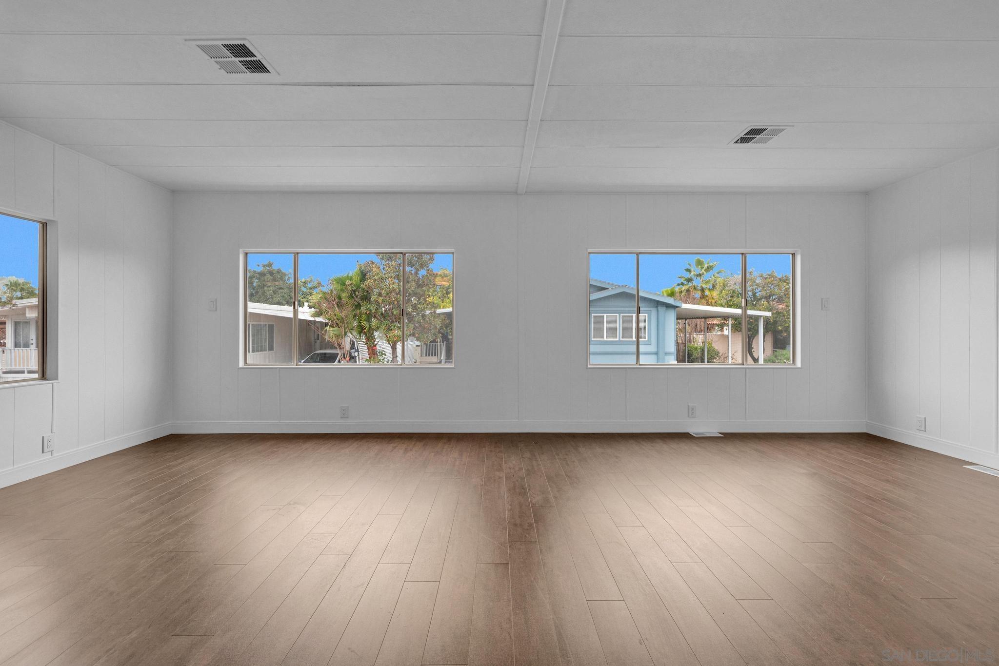 Detail Gallery Image 5 of 29 For 1440 S Orange Ave  99, El Cajon,  CA 92020 - 2 Beds | 2 Baths