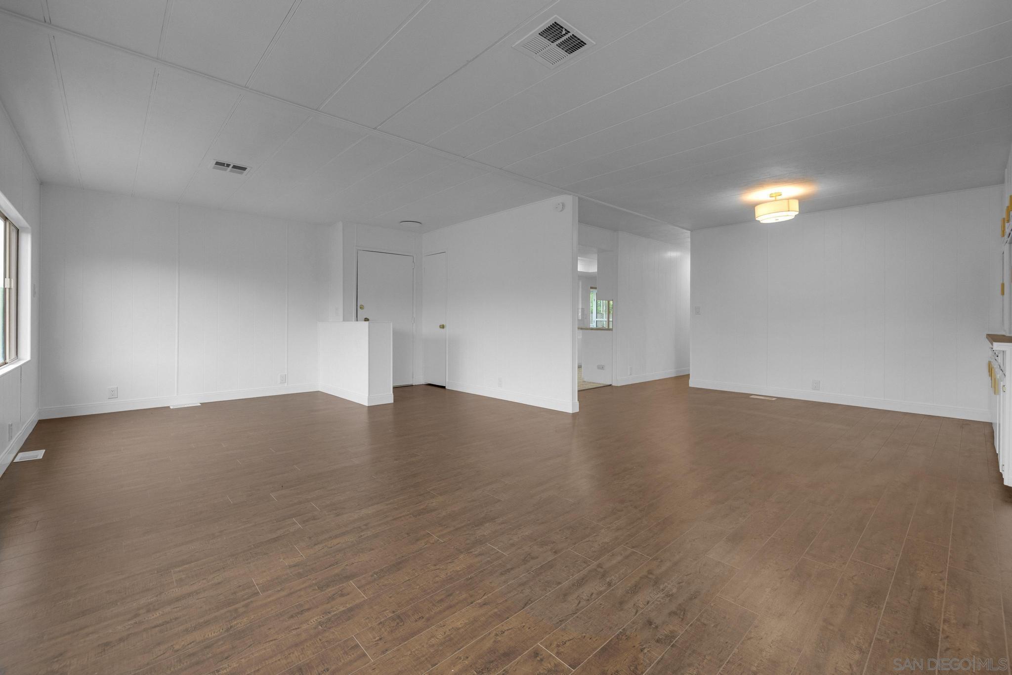 Detail Gallery Image 7 of 29 For 1440 S Orange Ave  99, El Cajon,  CA 92020 - 2 Beds | 2 Baths