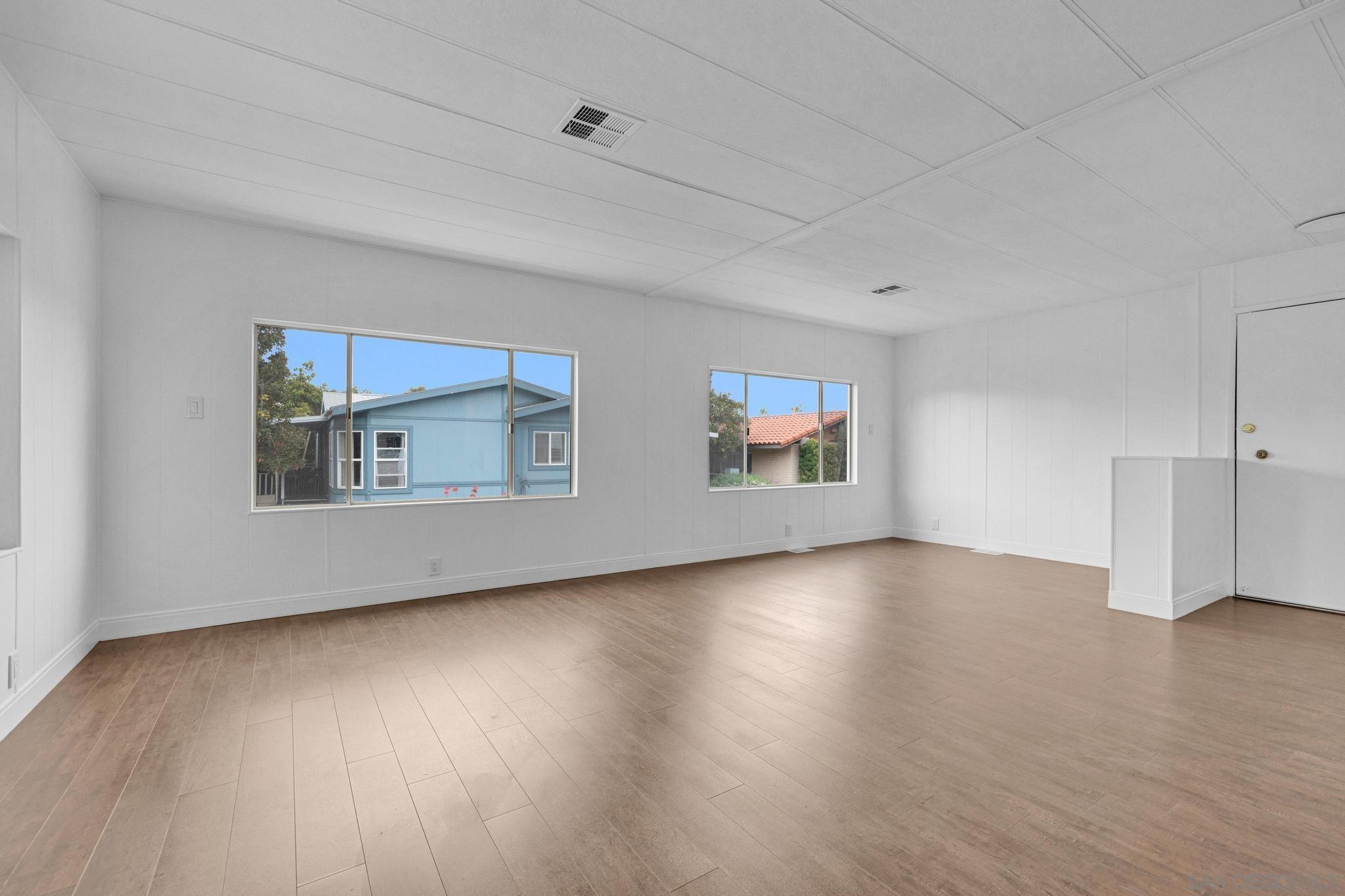 Detail Gallery Image 8 of 29 For 1440 S Orange Ave  99, El Cajon,  CA 92020 - 2 Beds | 2 Baths