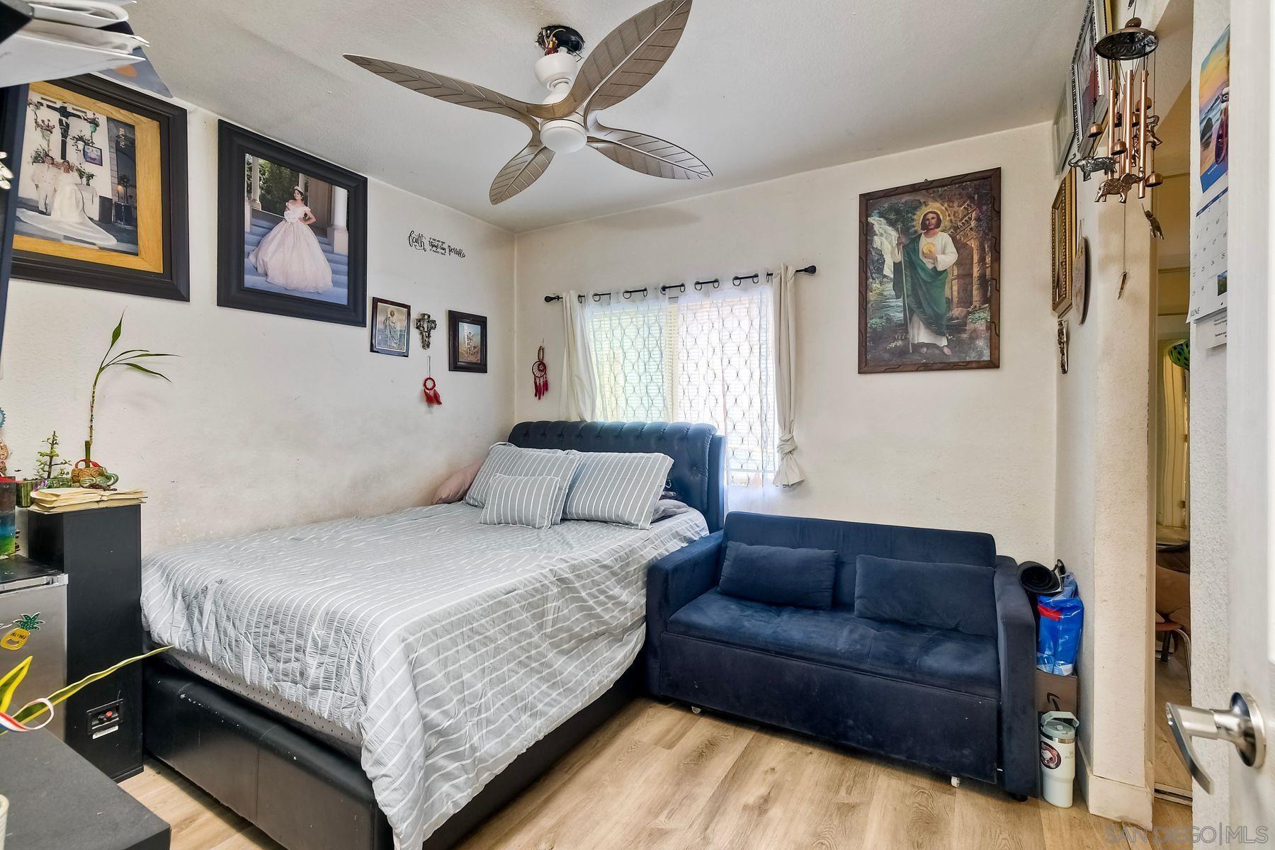 Detail Gallery Image 19 of 29 For 325  Gloria St, San Diego,  CA 92113 - 3 Beds | 2 Baths