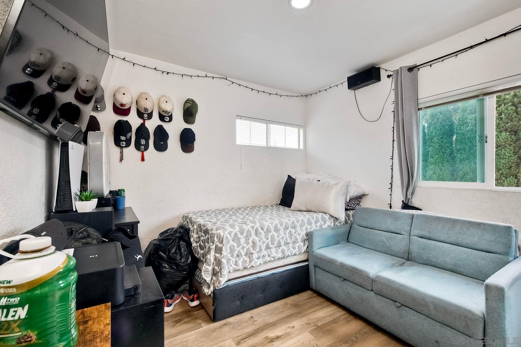 Detail Gallery Image 23 of 29 For 325  Gloria St, San Diego,  CA 92113 - 3 Beds | 2 Baths