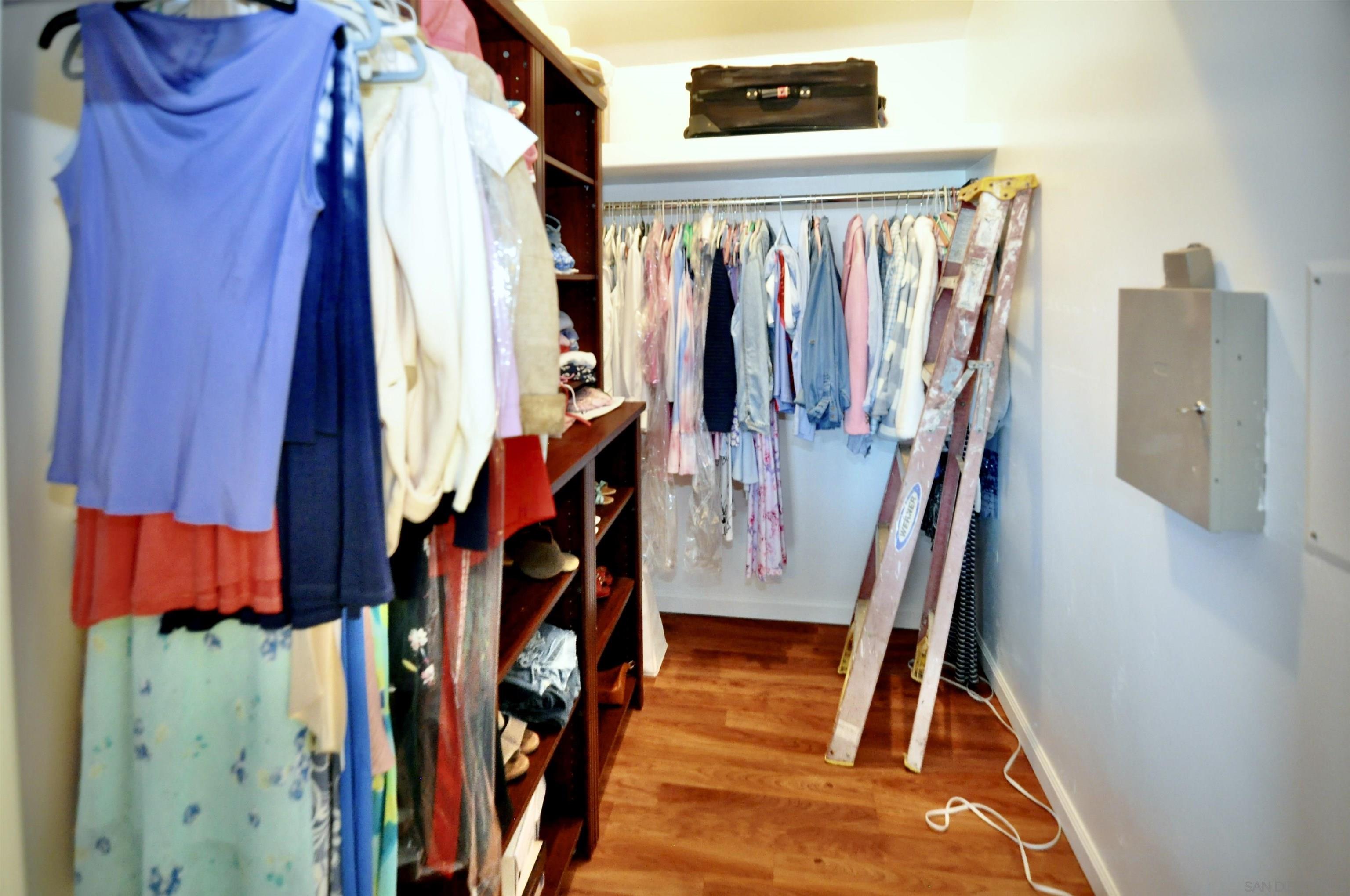 Detail Gallery Image 26 of 43 For 1400  Darwin Dr, Oceanside,  CA 92056 - 5 Beds | 4 Baths