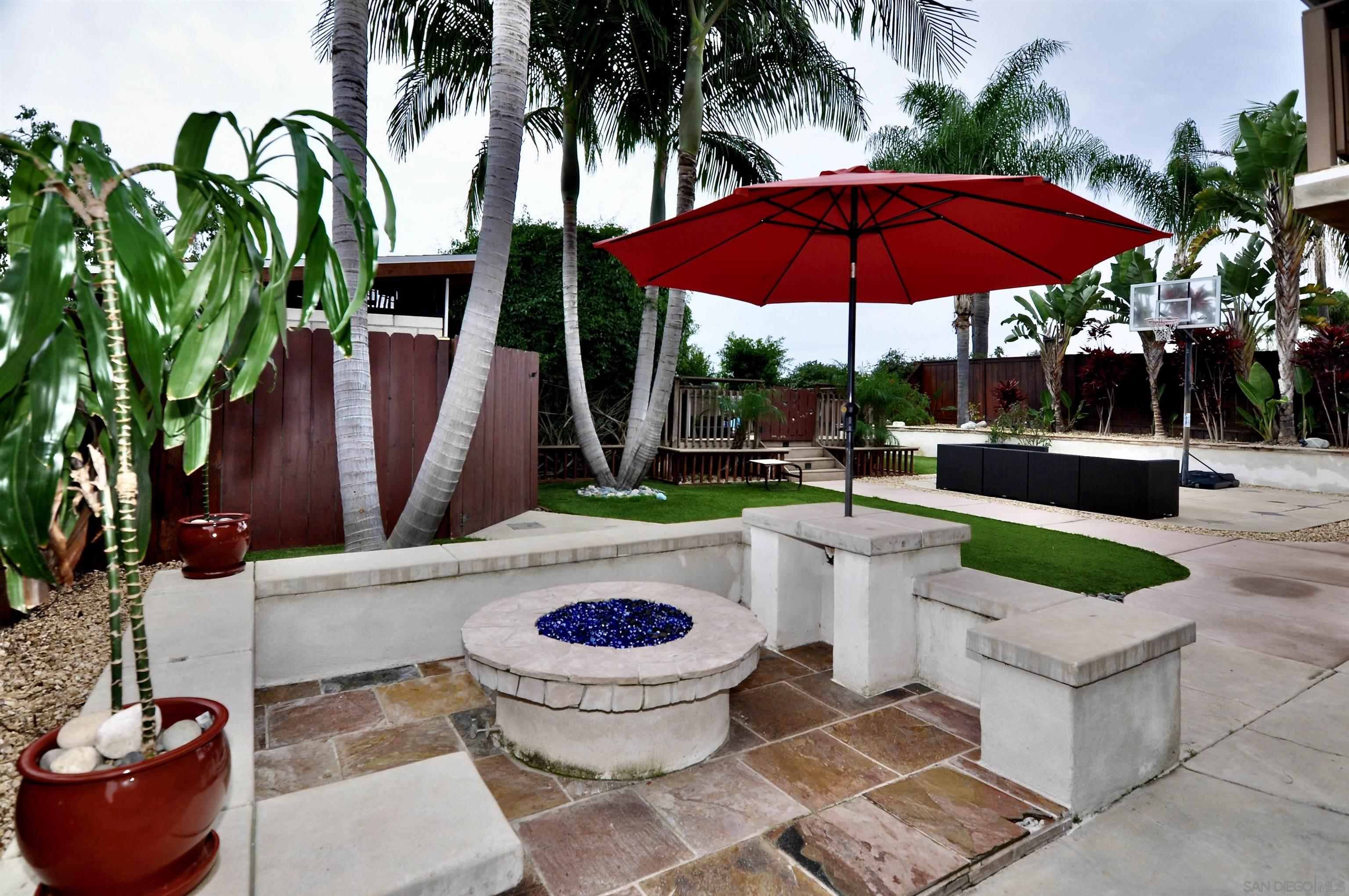 Detail Gallery Image 37 of 43 For 1400  Darwin Dr, Oceanside,  CA 92056 - 5 Beds | 4 Baths