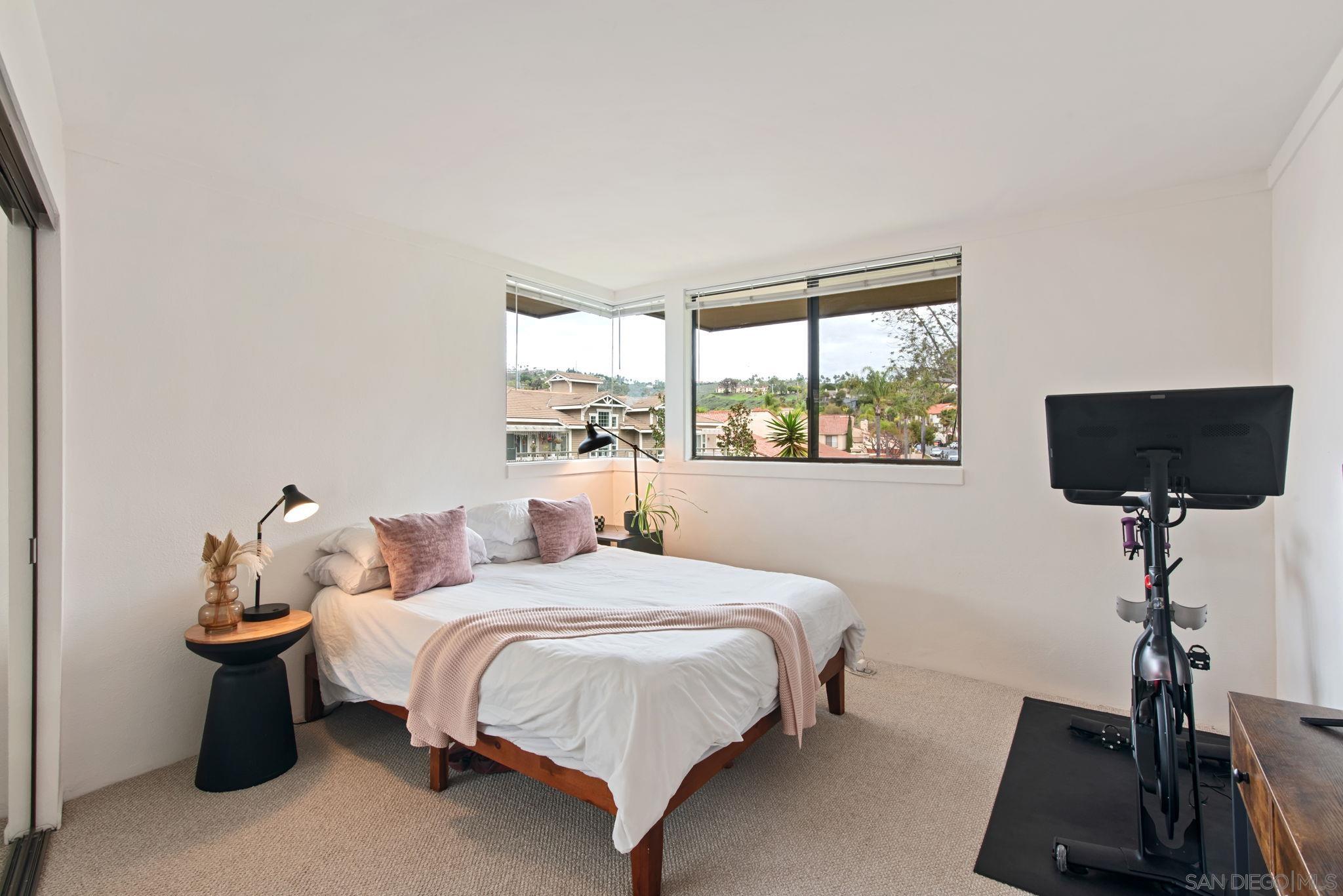 Detail Gallery Image 17 of 50 For 7546  Gibraltar, Carlsbad,  CA 92009 - 3 Beds | 2 Baths