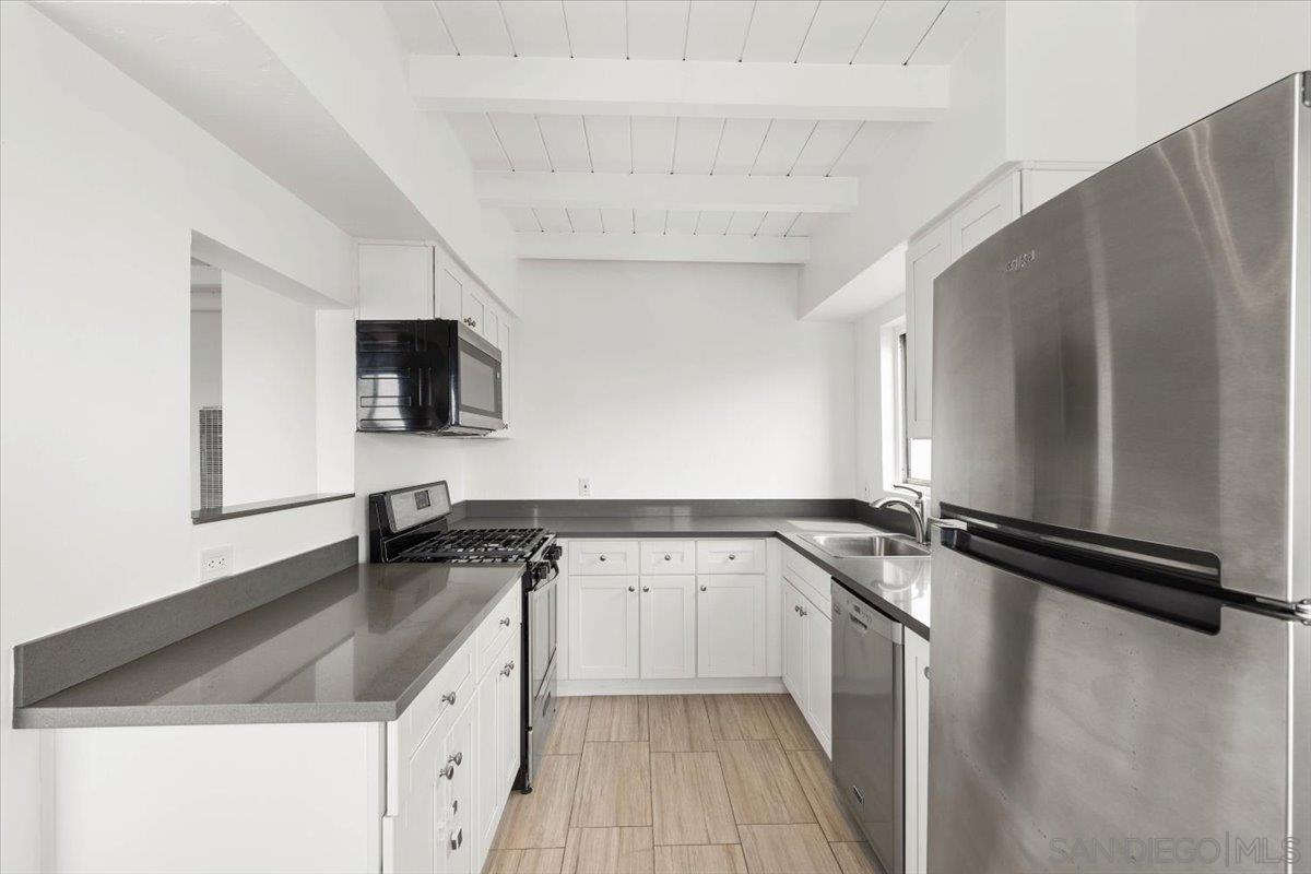 Detail Gallery Image 13 of 18 For 2831-37  Columbia Street, San Diego,  CA 92103 - – Beds | – Baths