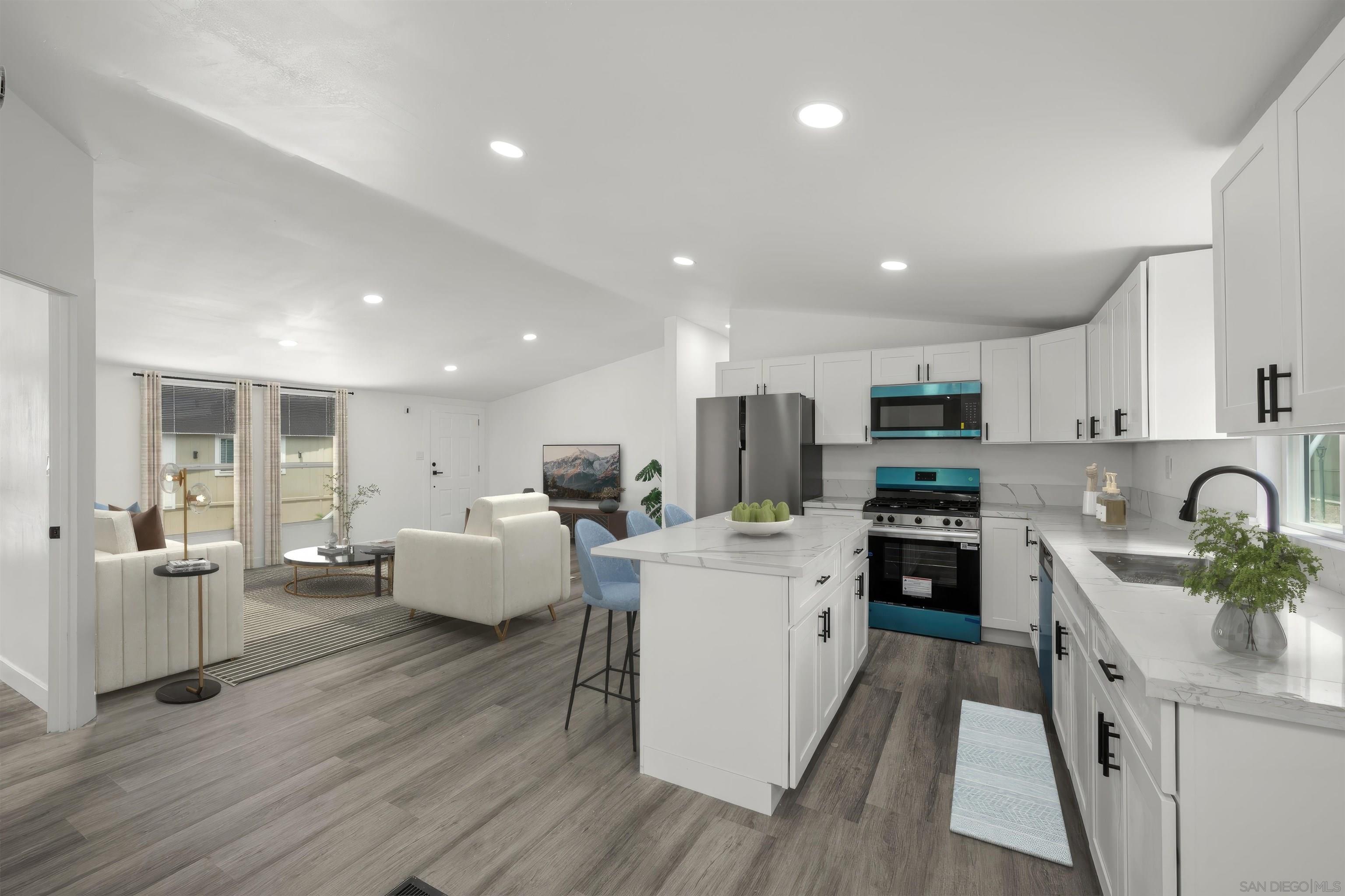 Detail Gallery Image 5 of 25 For 10767  Jamacha Blvd  Spc 62,  Spring Valley,  CA 91978 - 3 Beds | 2 Baths