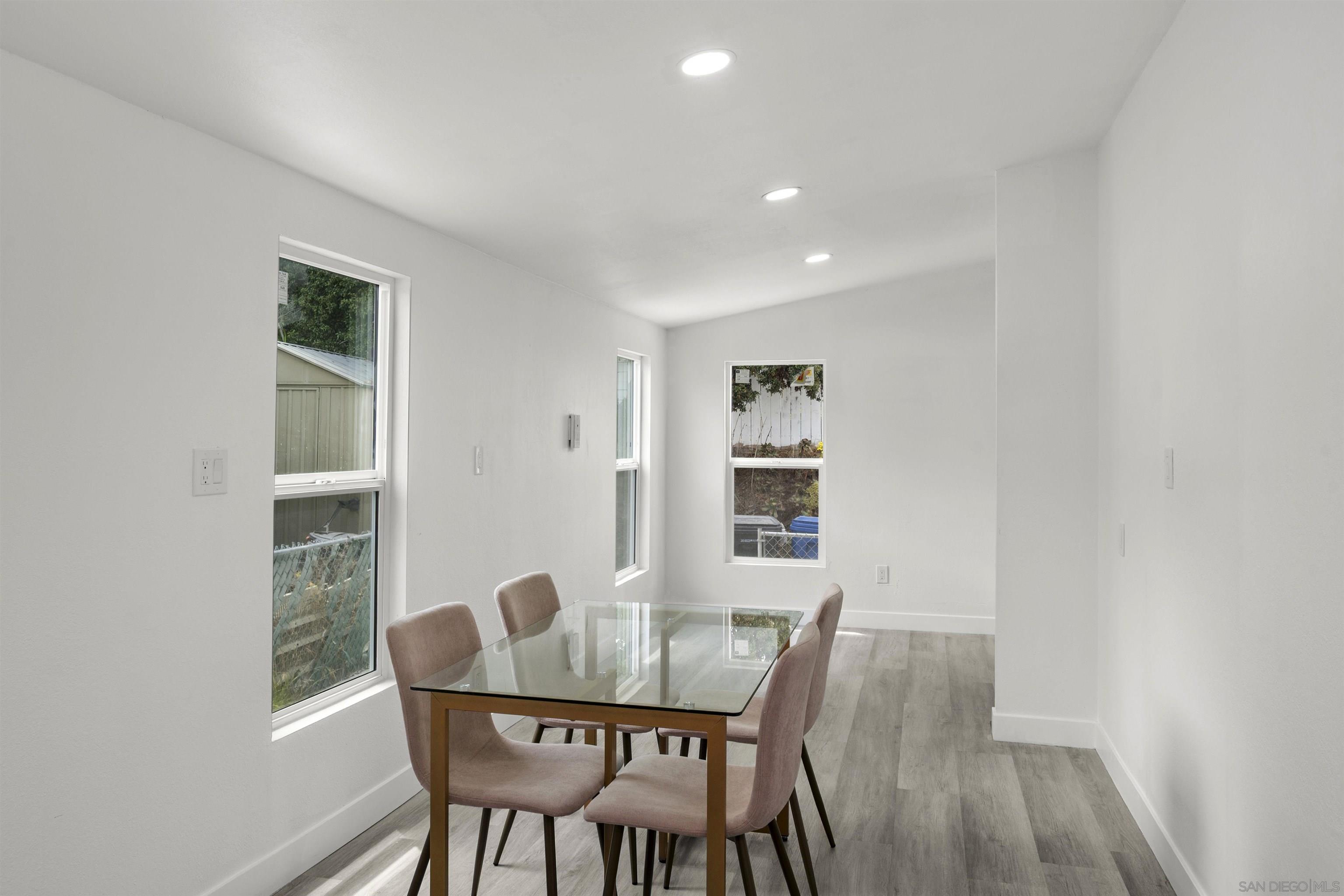 Detail Gallery Image 10 of 25 For 10767  Jamacha Blvd  Spc 62,  Spring Valley,  CA 91978 - 3 Beds | 2 Baths