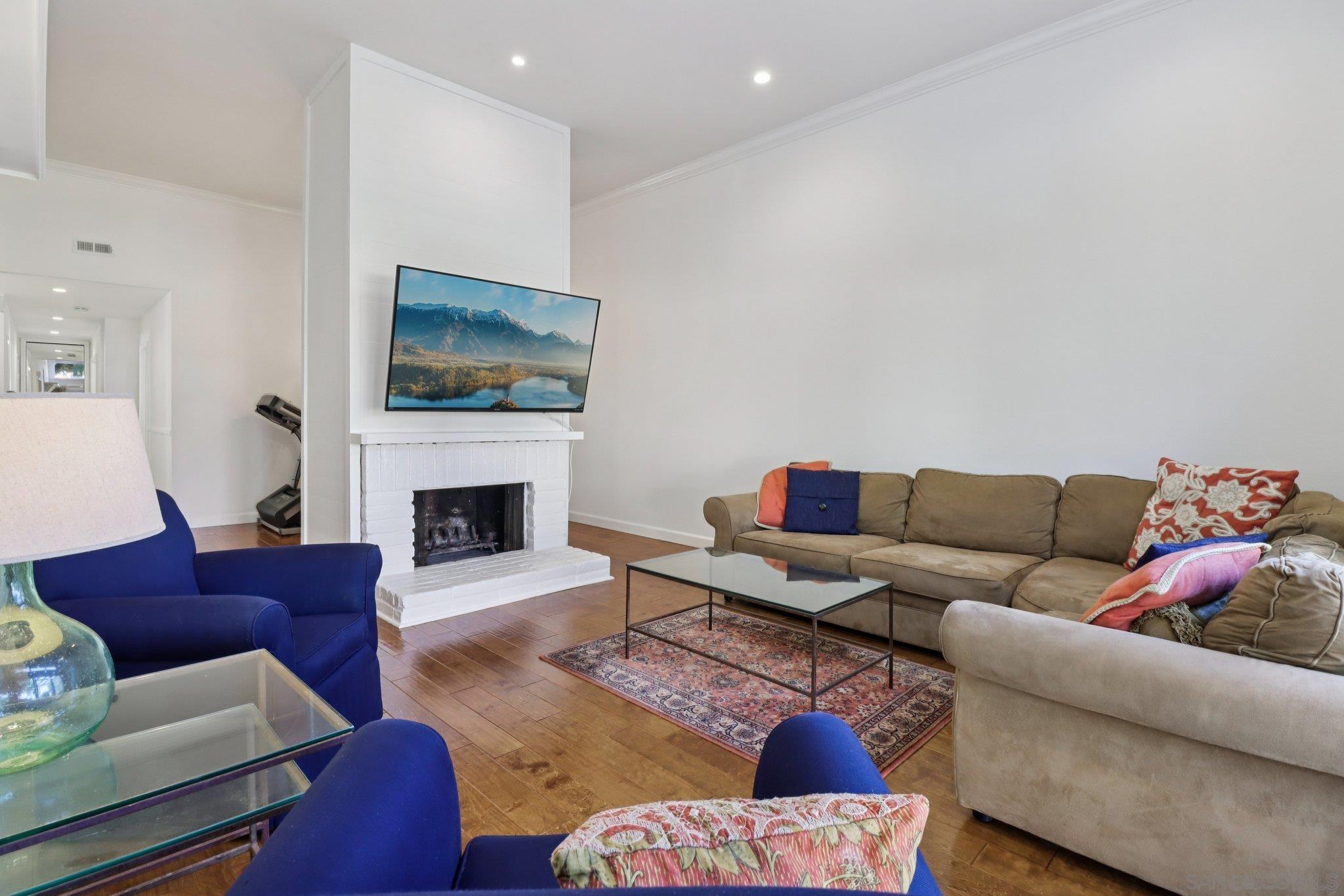 Detail Gallery Image 11 of 41 For 816  Caminito Azul, Carlsbad,  CA 92011 - 3 Beds | 2 Baths