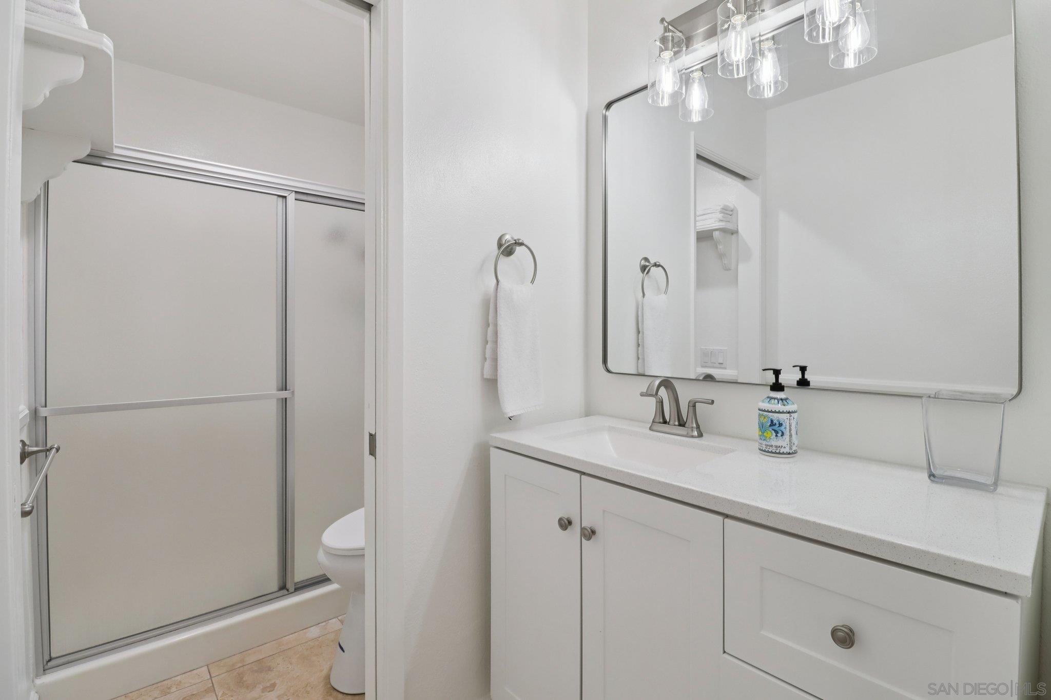 Detail Gallery Image 17 of 41 For 816  Caminito Azul, Carlsbad,  CA 92011 - 3 Beds | 2 Baths