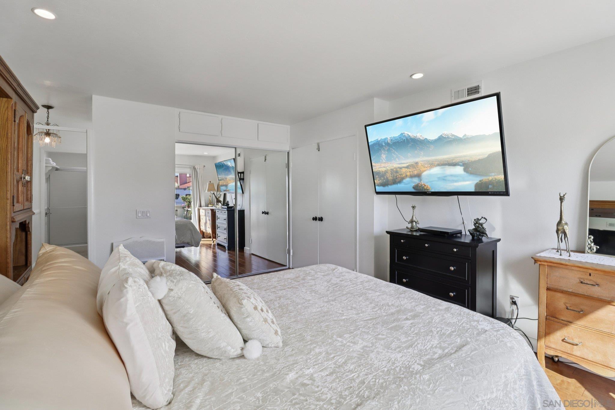 Detail Gallery Image 19 of 41 For 816  Caminito Azul, Carlsbad,  CA 92011 - 3 Beds | 2 Baths