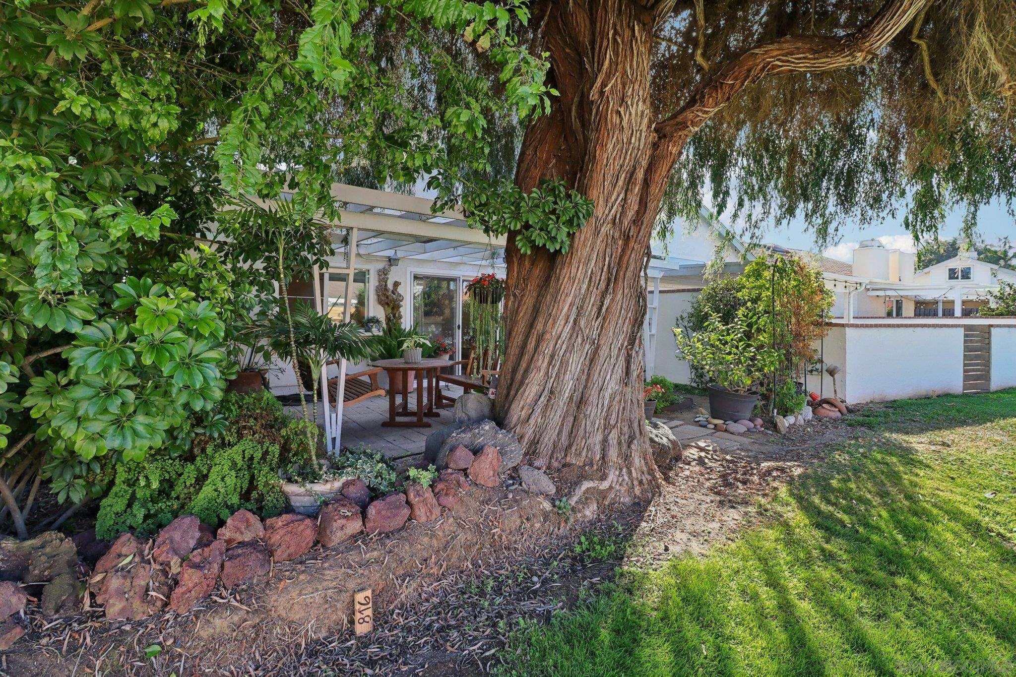 Detail Gallery Image 31 of 41 For 816  Caminito Azul, Carlsbad,  CA 92011 - 3 Beds | 2 Baths