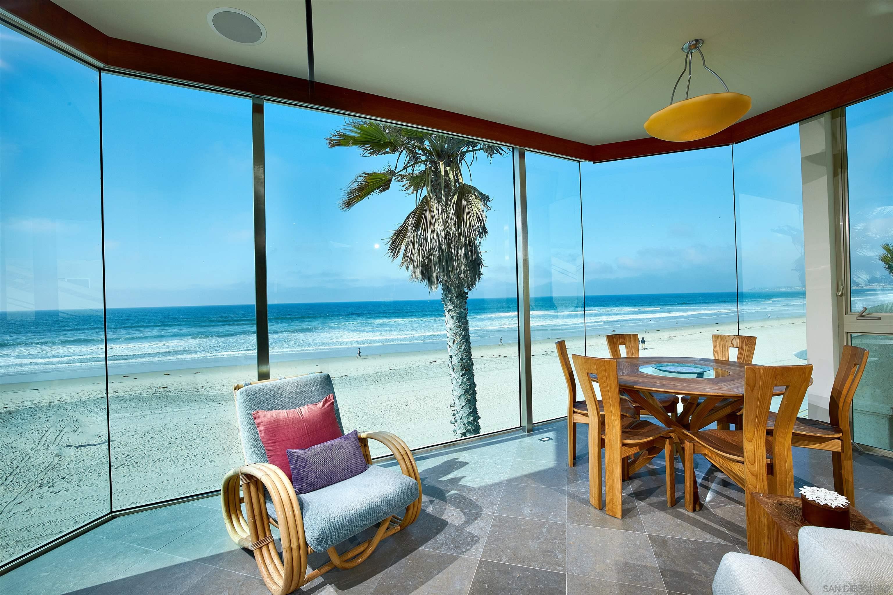 Detail Gallery Image 6 of 39 For 3377  Ocean Front Walk, San Diego,  CA 92109 - 3 Beds | 2/1 Baths