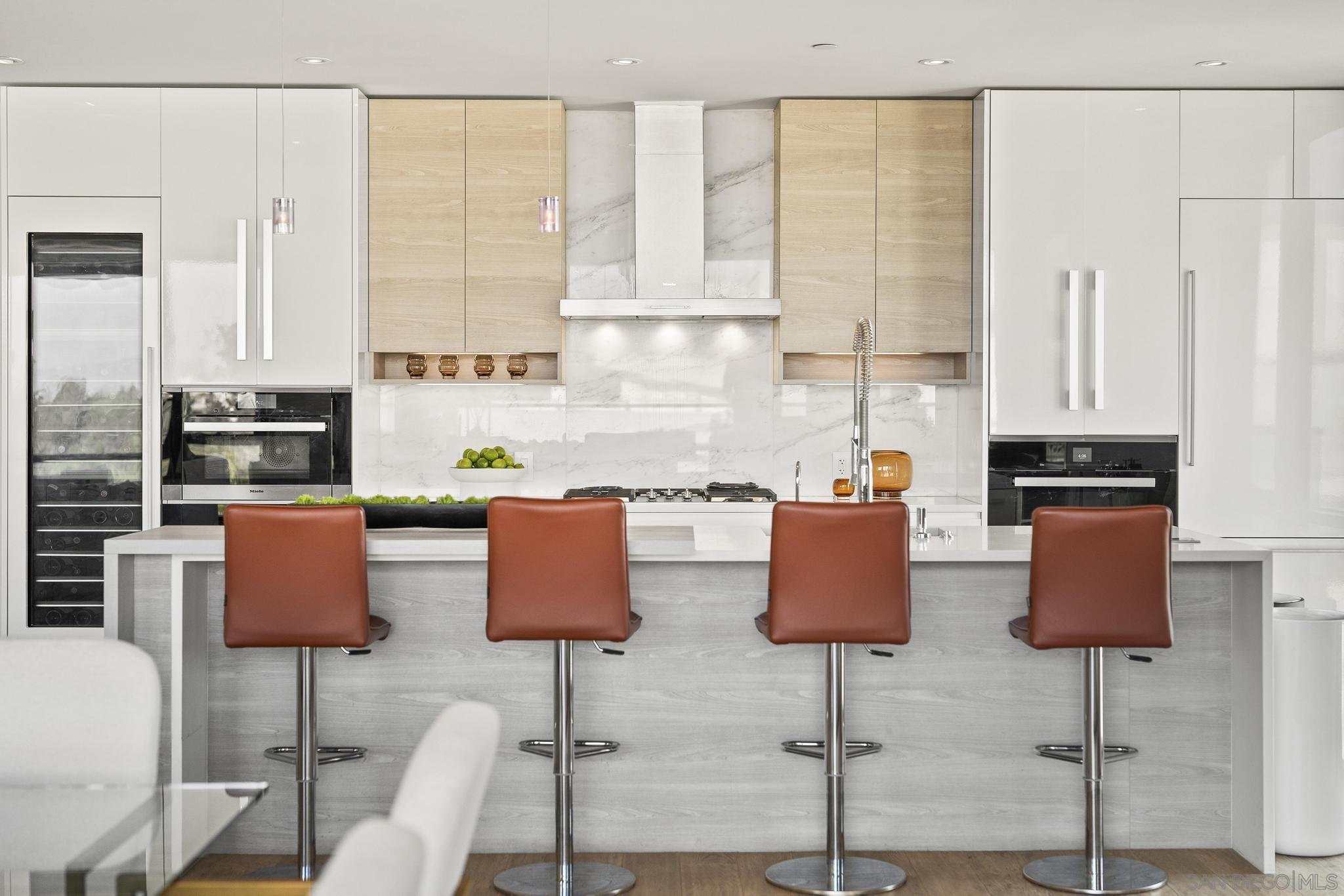 Detail Gallery Image 11 of 69 For 2604  5th Ave  #801,  San Diego,  CA 92103 - 2 Beds | 2/1 Baths