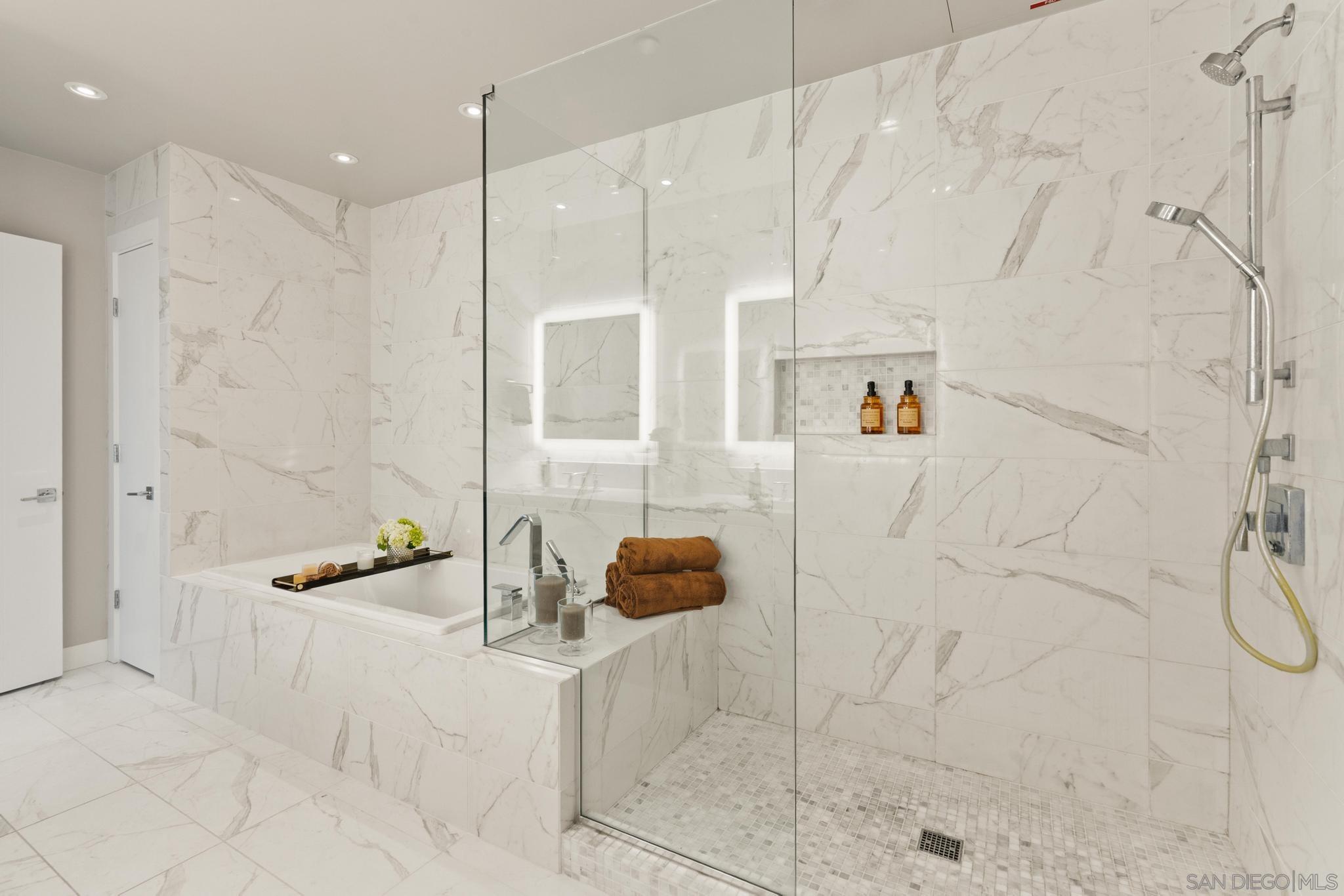 Detail Gallery Image 54 of 69 For 2604  5th Ave  #801,  San Diego,  CA 92103 - 2 Beds | 2/1 Baths