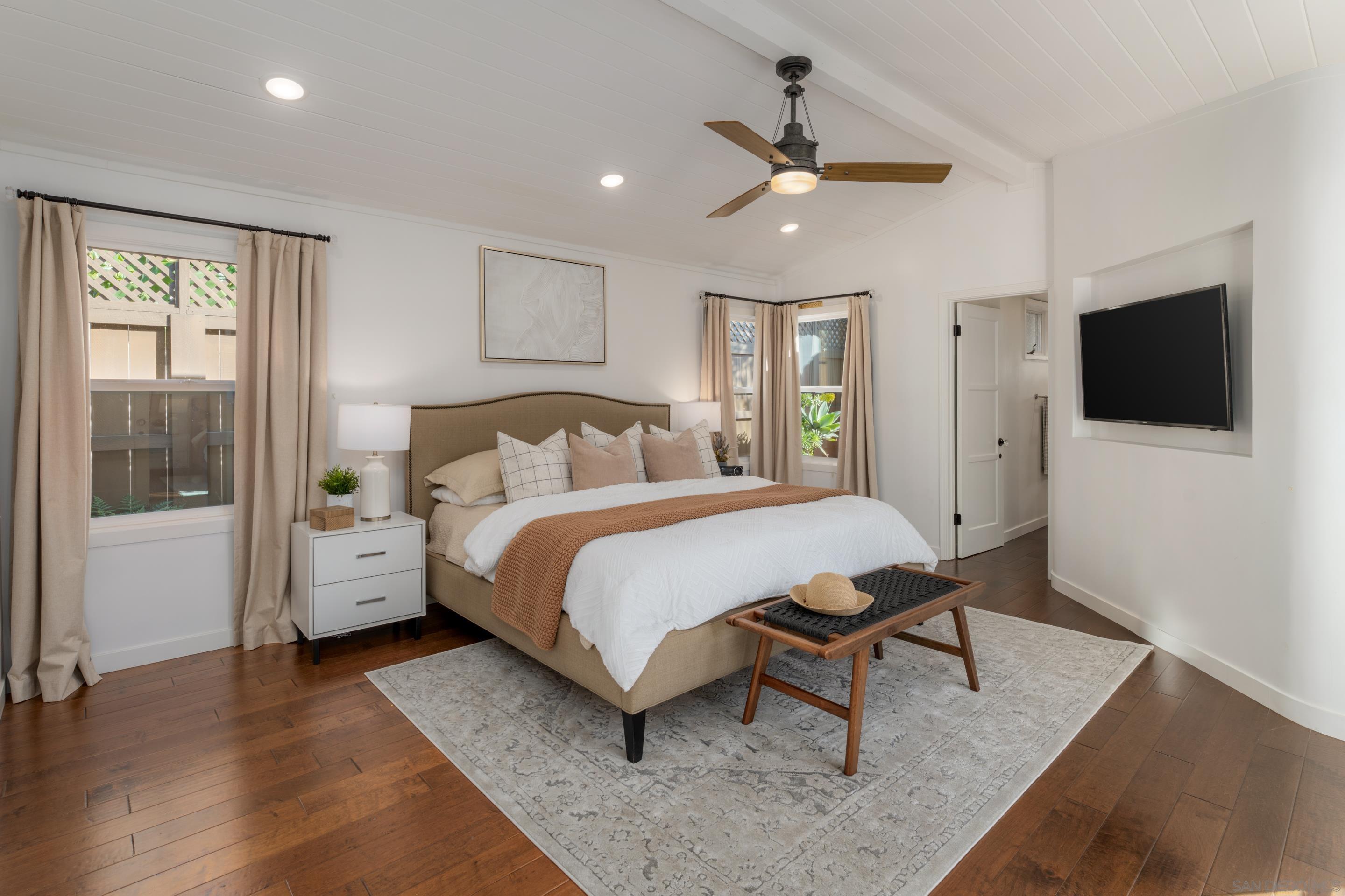 Detail Gallery Image 25 of 72 For 383  Westbourne St., La Jolla,  CA 92037 - 4 Beds | 3 Baths