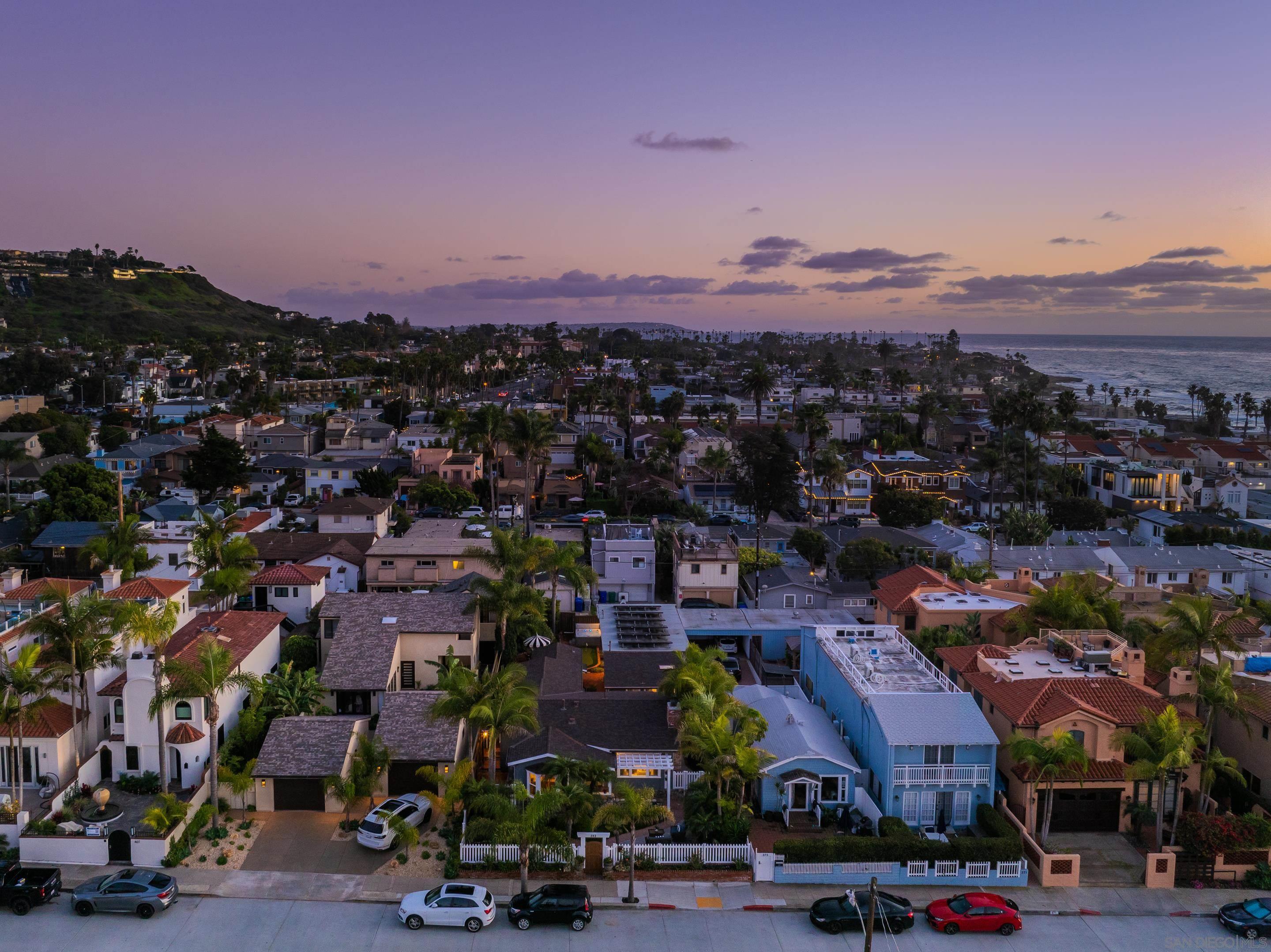 Detail Gallery Image 56 of 72 For 383  Westbourne St., La Jolla,  CA 92037 - 4 Beds | 3 Baths