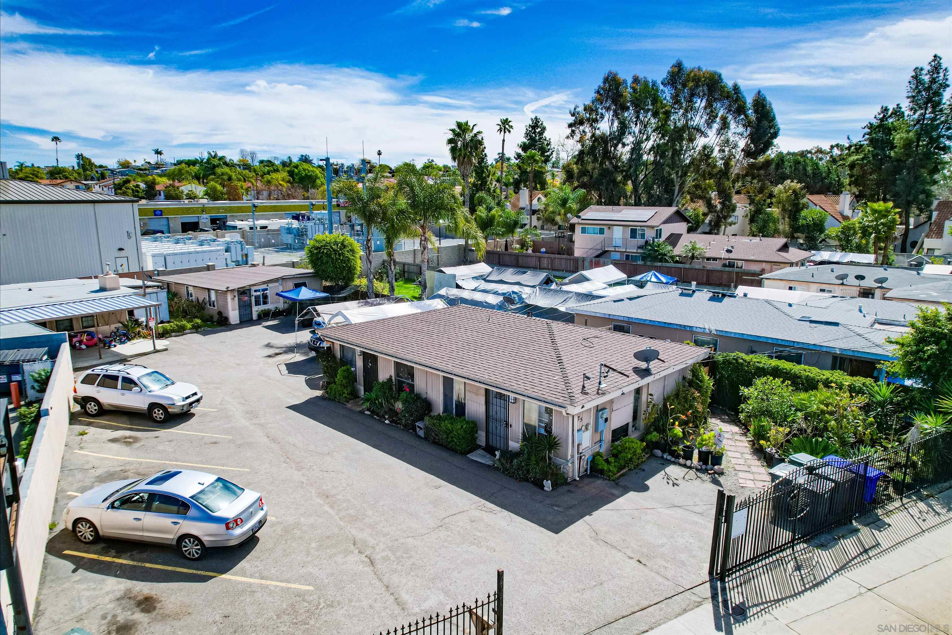 Detail Gallery Image 3 of 5 For 467  Melrose Dr, Vista,  CA 92083 - – Beds | – Baths