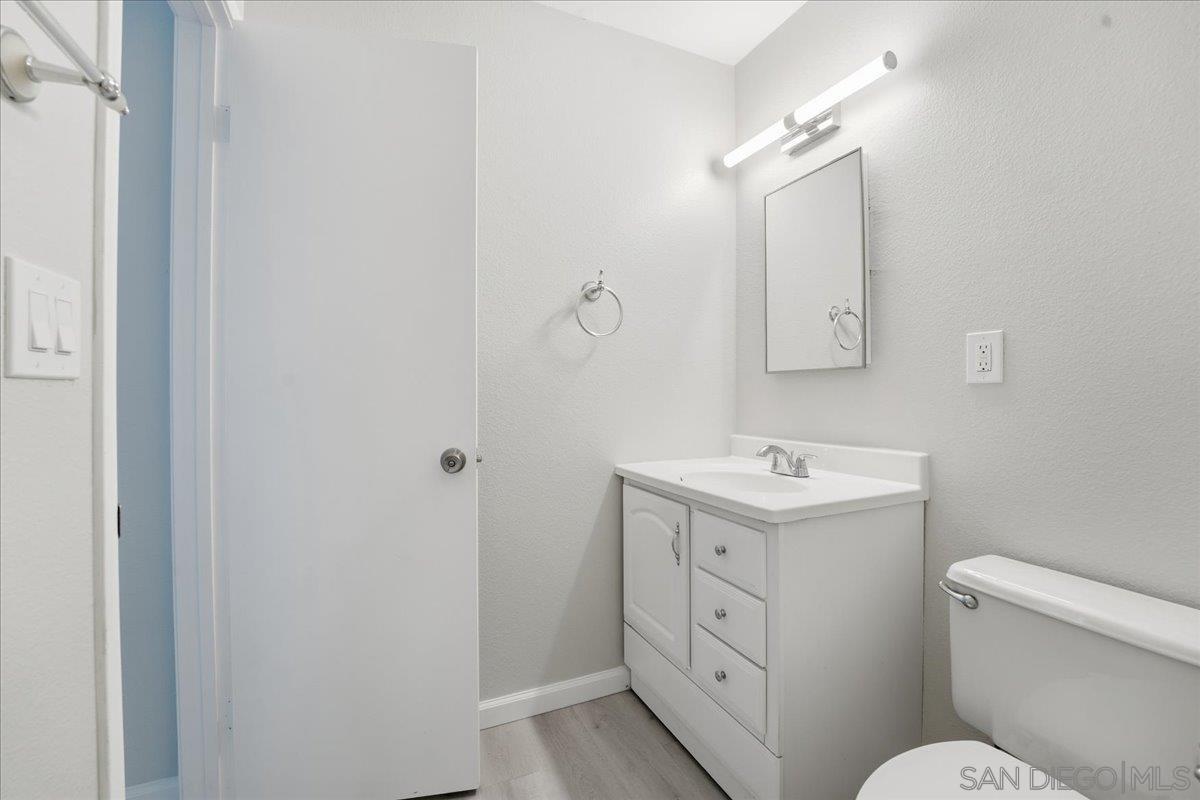Detail Gallery Image 11 of 27 For 4226  Camino Ticino, San Diego,  CA 92122 - 2 Beds | 1/1 Baths