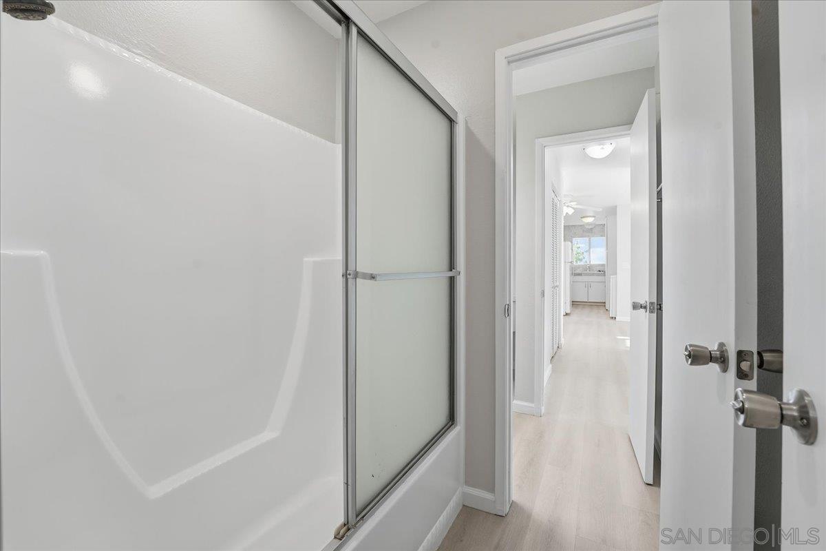 Detail Gallery Image 17 of 27 For 4226  Camino Ticino, San Diego,  CA 92122 - 2 Beds | 1/1 Baths