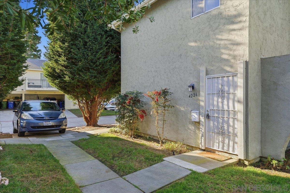 Detail Gallery Image 22 of 27 For 4226  Camino Ticino, San Diego,  CA 92122 - 2 Beds | 1/1 Baths