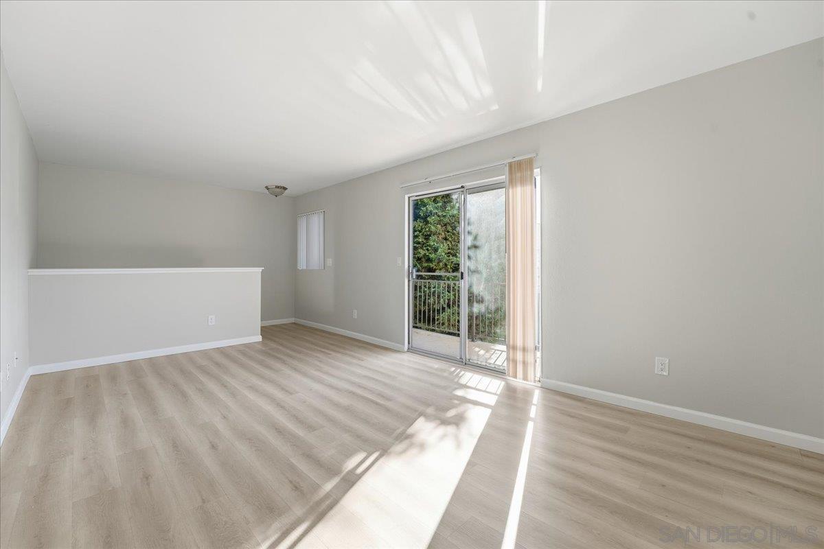 Detail Gallery Image 6 of 27 For 4226  Camino Ticino, San Diego,  CA 92122 - 2 Beds | 1/1 Baths