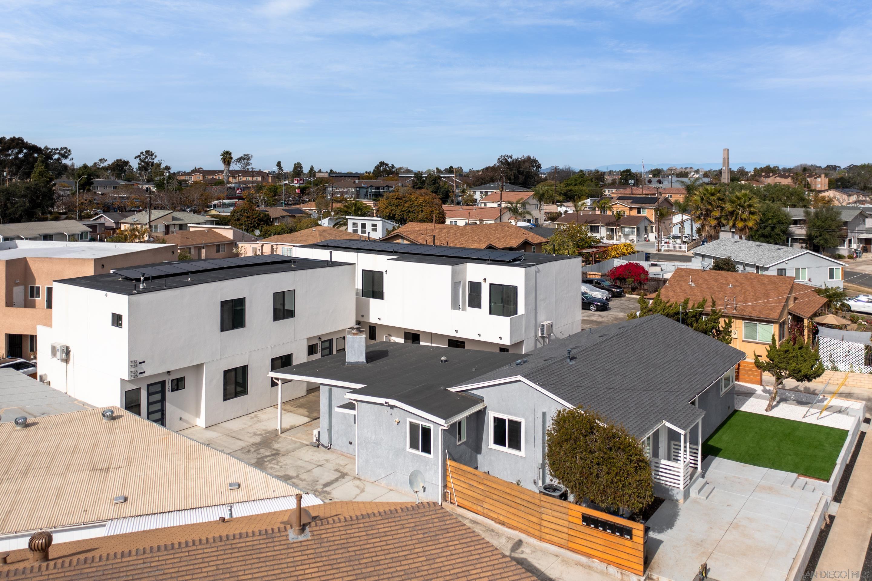 Detail Gallery Image 2 of 50 For 7128 E Hyatt St, San Diego,  CA 92111 - – Beds | – Baths