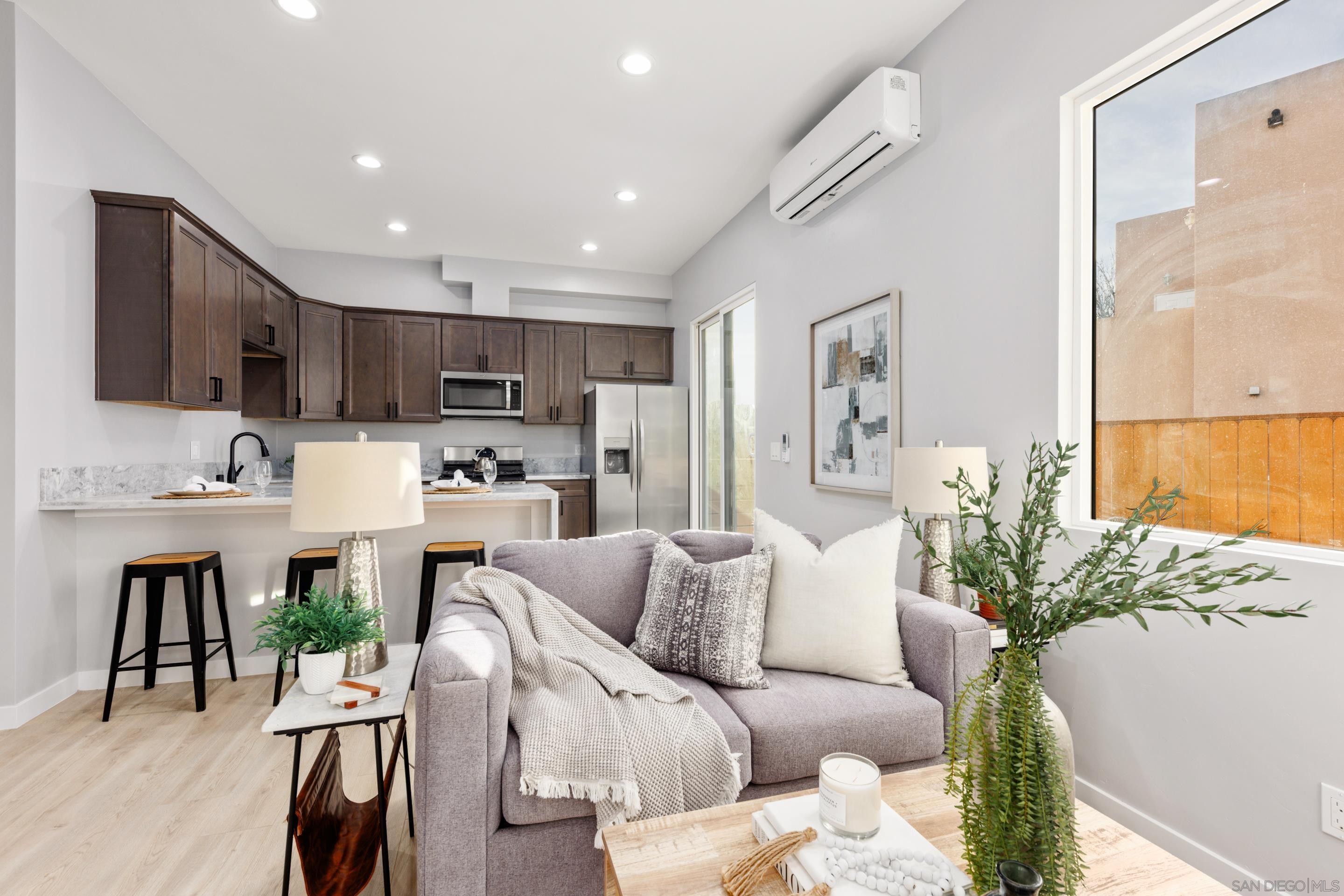 Detail Gallery Image 11 of 50 For 7128 E Hyatt St, San Diego,  CA 92111 - – Beds | – Baths