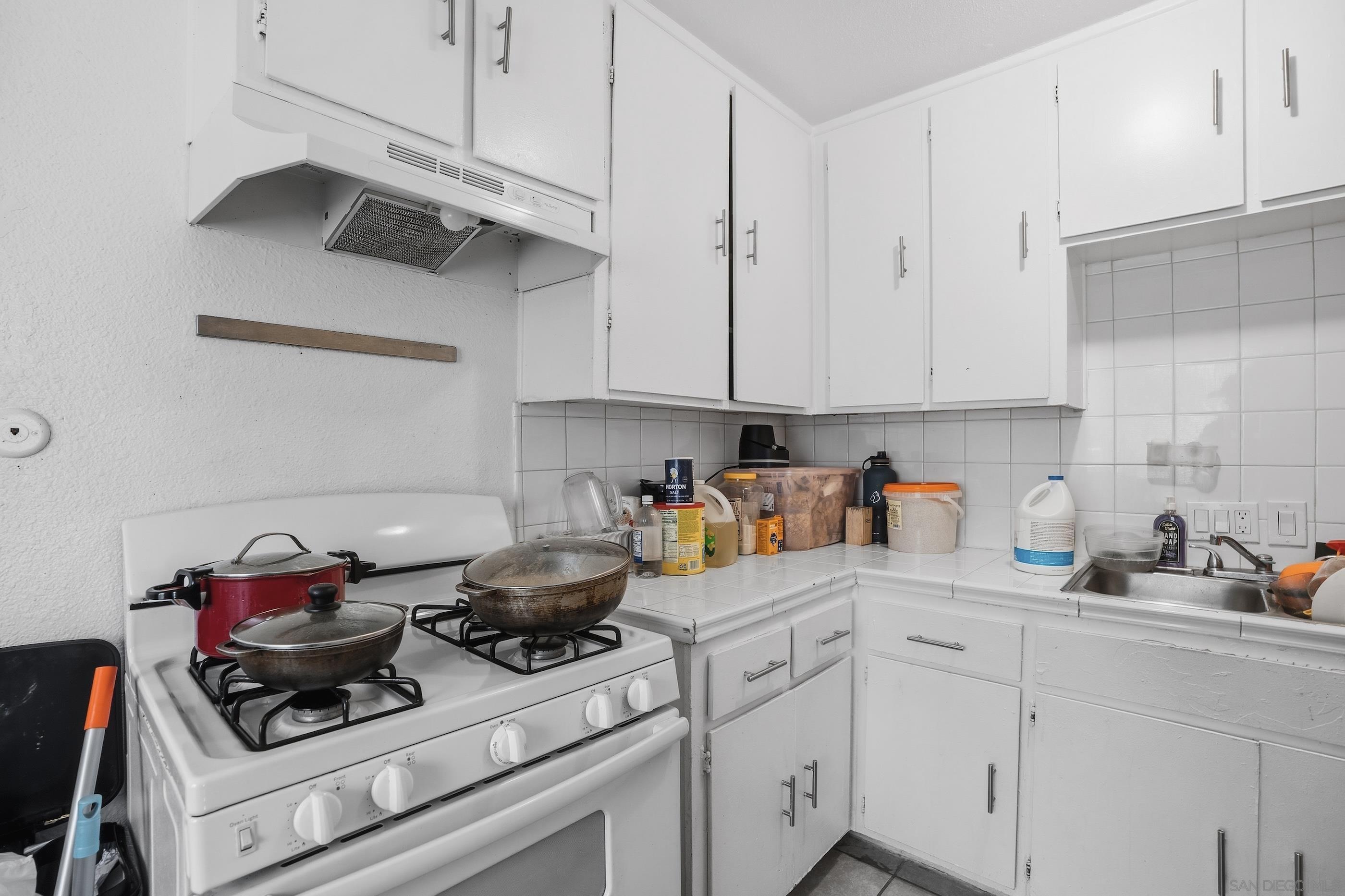 Detail Gallery Image 18 of 19 For 829  Grand Ave., Spring Valley,  CA 91977 - – Beds | – Baths