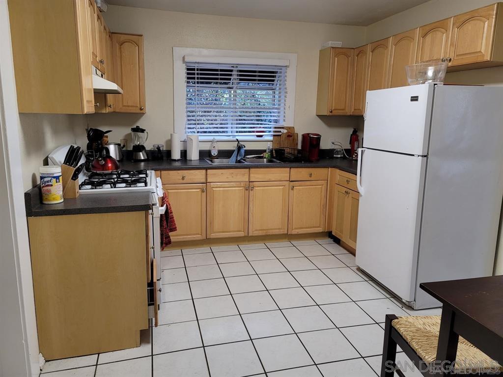 Detail Gallery Image 5 of 8 For 3967-3977  8th, San Diego,  CA 92103 - – Beds | – Baths