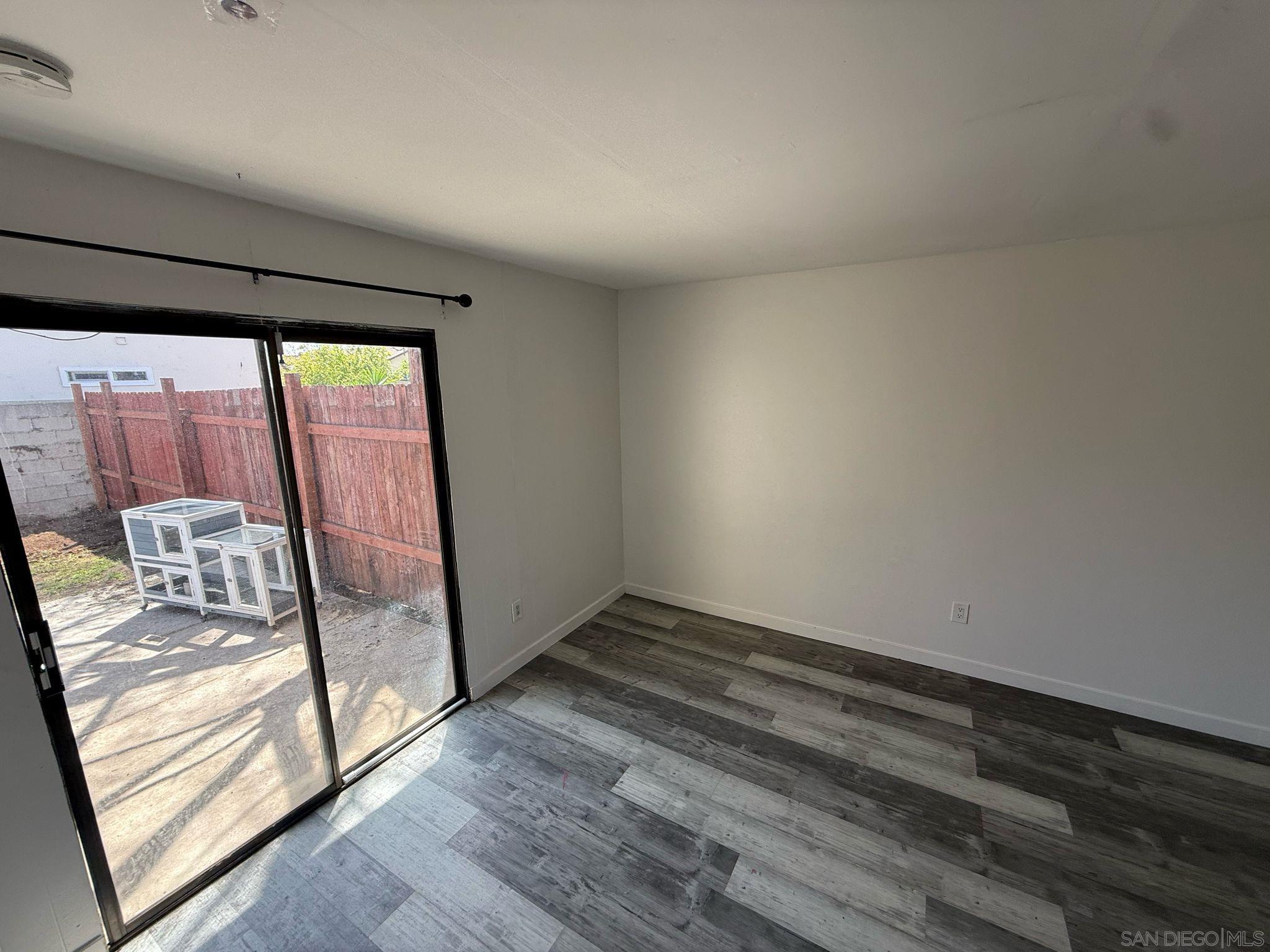 Detail Gallery Image 9 of 10 For 1733  Dahlia Ave, San Diego,  CA 92154 - 2 Beds | 2 Baths