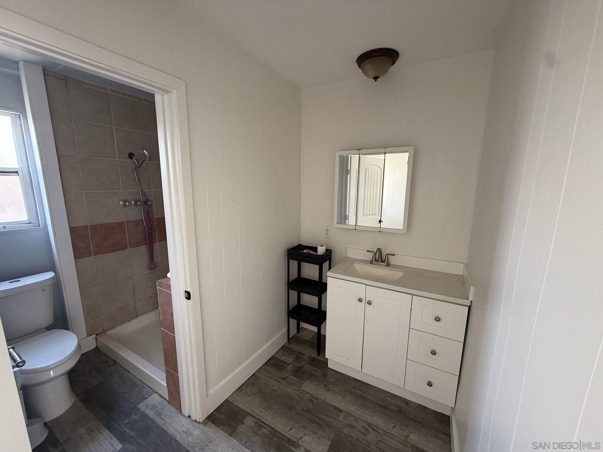 Detail Gallery Image 10 of 10 For 1733  Dahlia Ave, San Diego,  CA 92154 - 2 Beds | 2 Baths