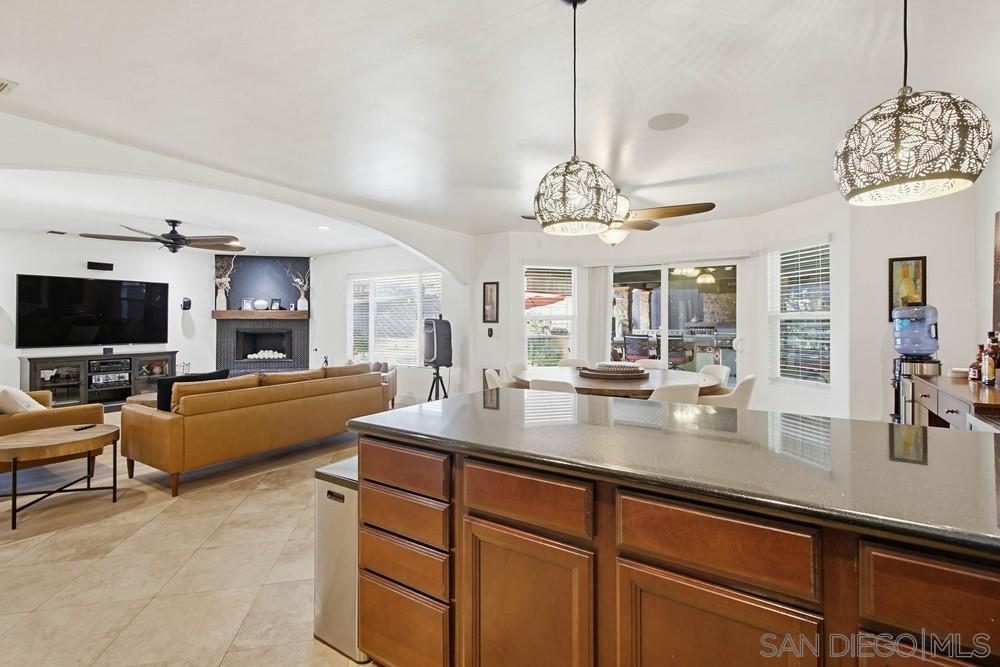Detail Gallery Image 14 of 44 For 14610  Fairburn St., Poway,  CA 92064 - 3 Beds | 2 Baths