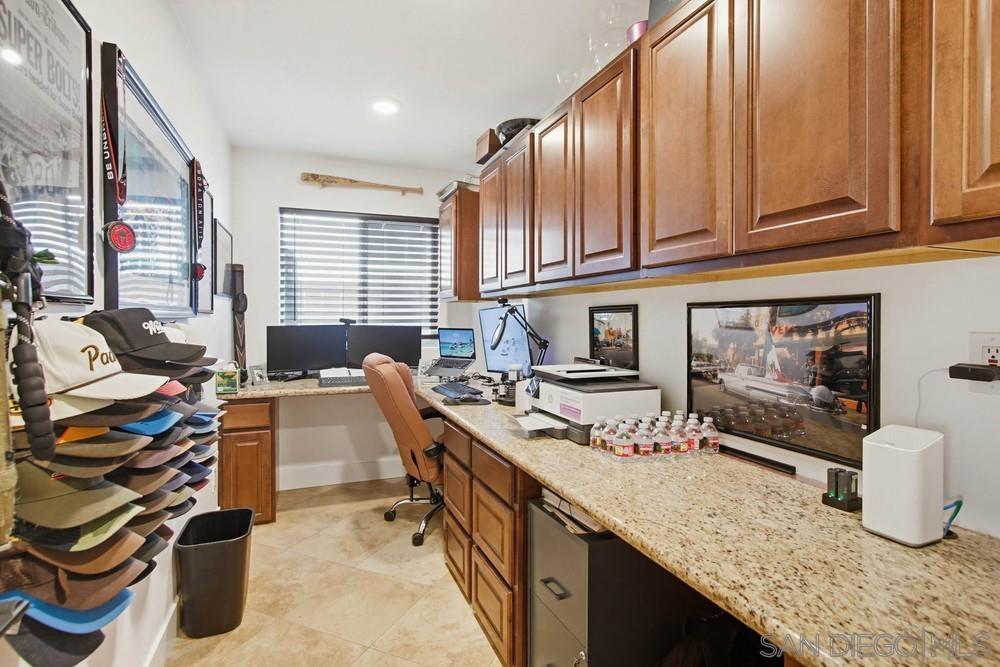 Detail Gallery Image 16 of 44 For 14610  Fairburn St., Poway,  CA 92064 - 3 Beds | 2 Baths