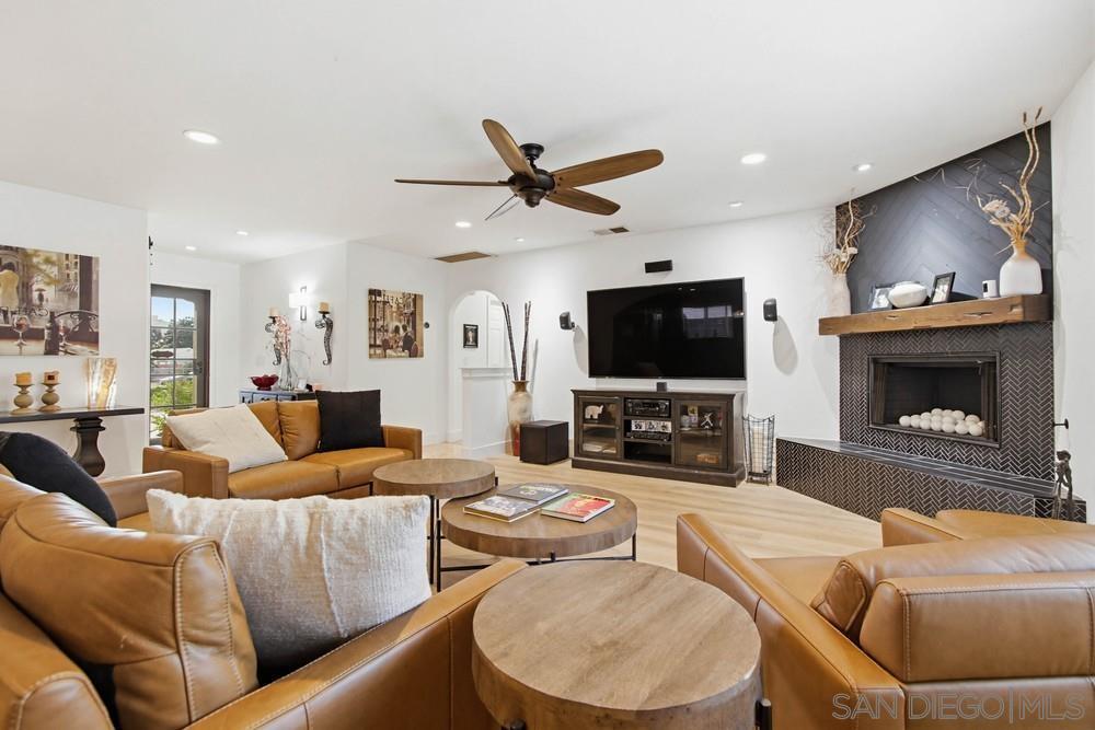 Detail Gallery Image 8 of 44 For 14610  Fairburn St., Poway,  CA 92064 - 3 Beds | 2 Baths