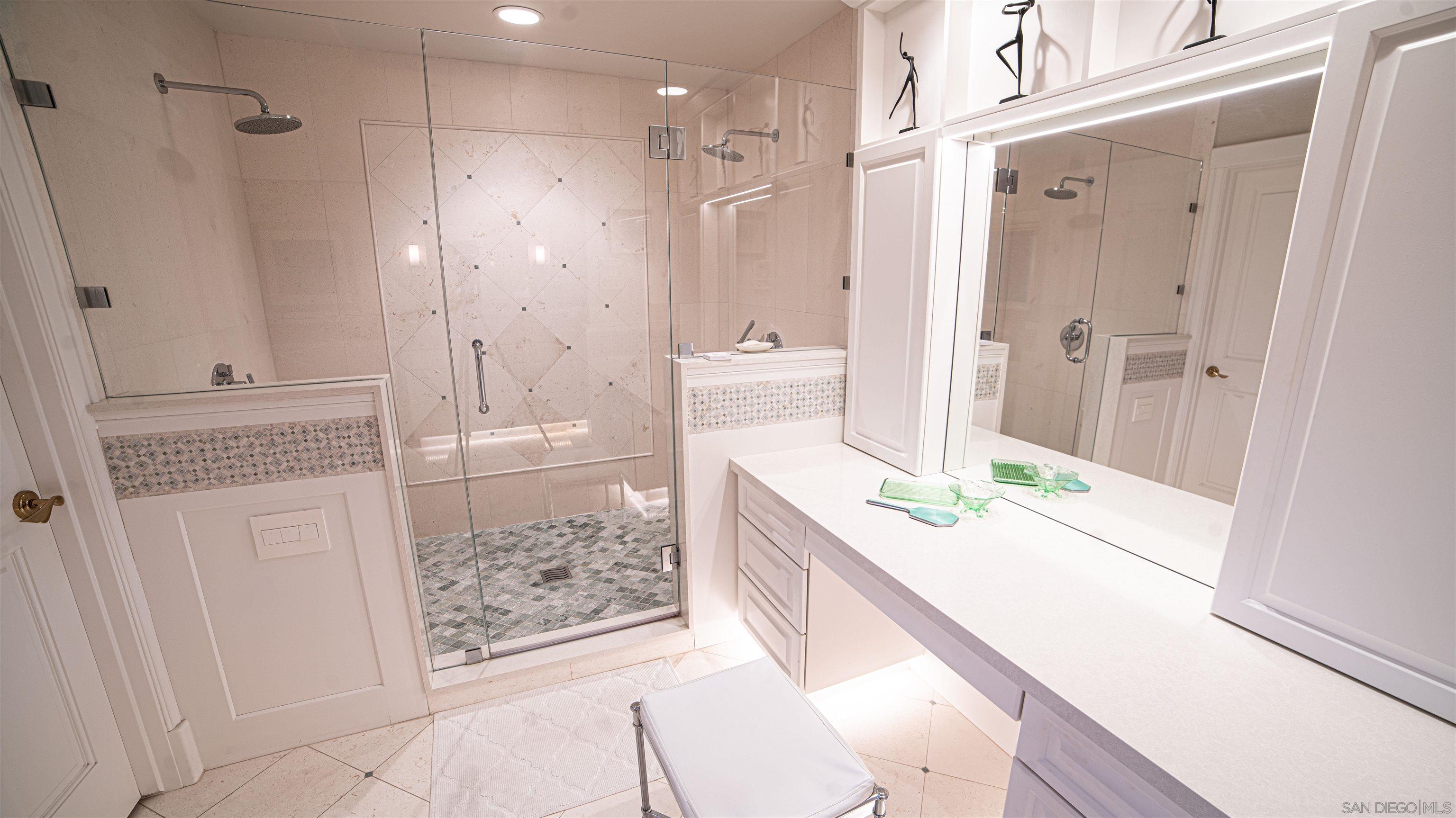 Detail Gallery Image 19 of 21 For 516  Whisper Wind Dr, Encinitas,  CA 92024 - 5 Beds | 5 Baths