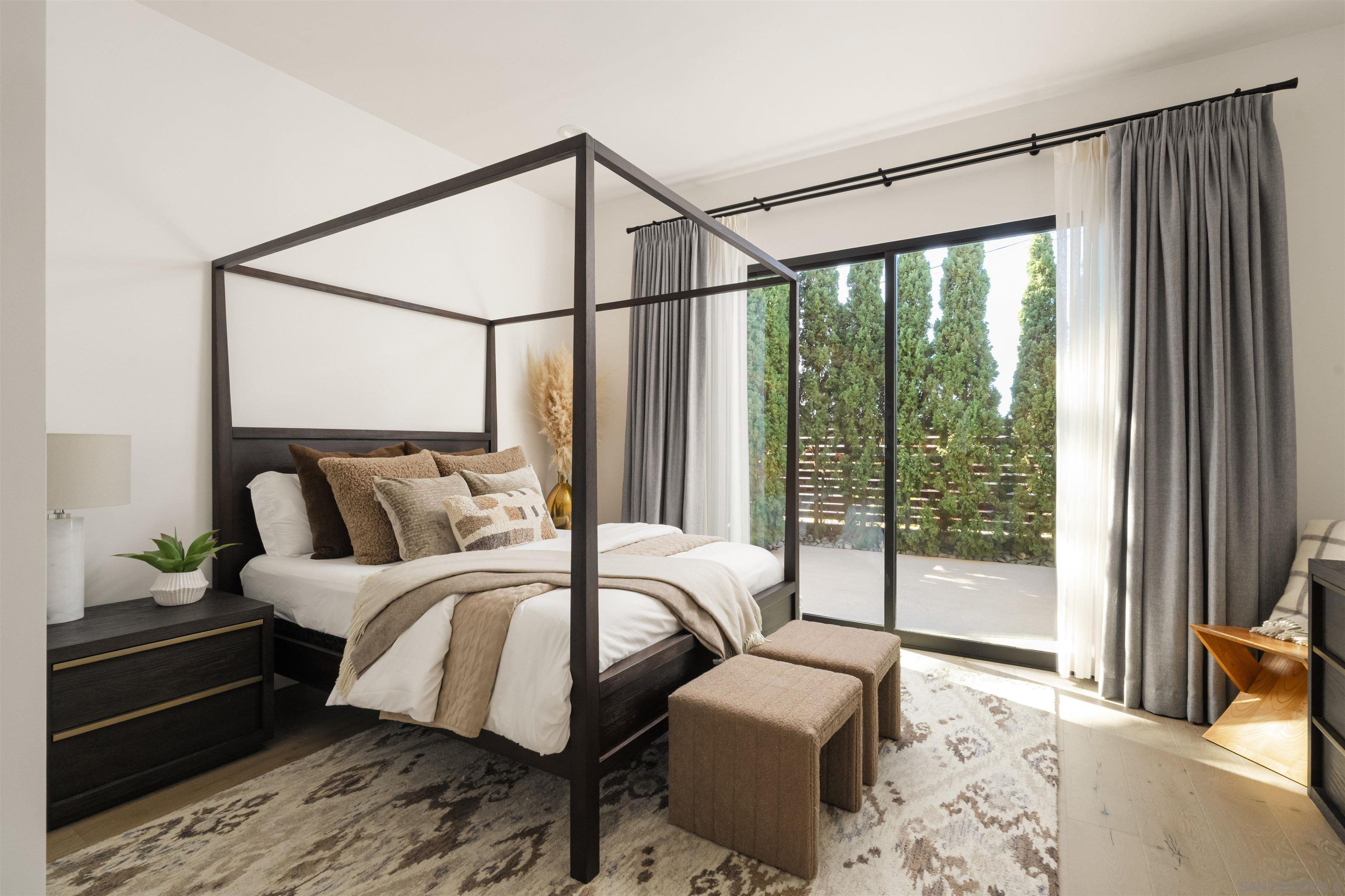 Detail Gallery Image 28 of 38 For 8751  Glenwick Ln, La Jolla,  CA 92037 - 4 Beds | 3/1 Baths