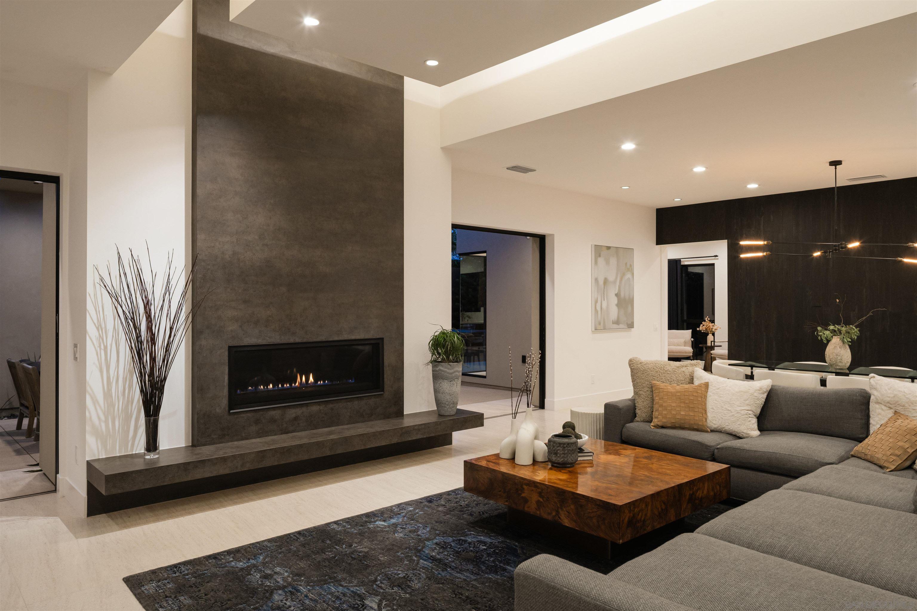 Detail Gallery Image 8 of 38 For 8751  Glenwick Ln, La Jolla,  CA 92037 - 4 Beds | 3/1 Baths