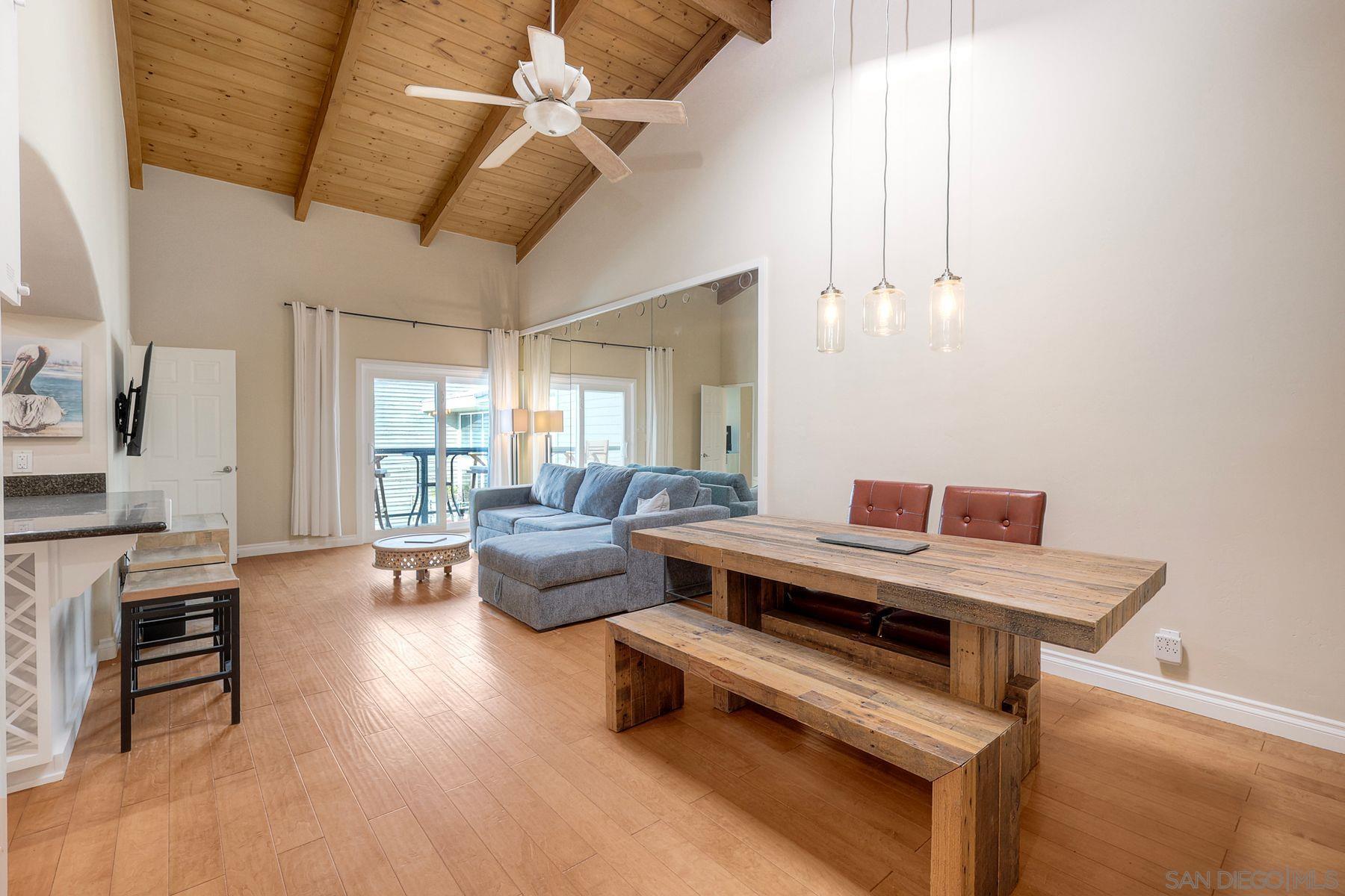 Front Image Thumbnail for SD2600858