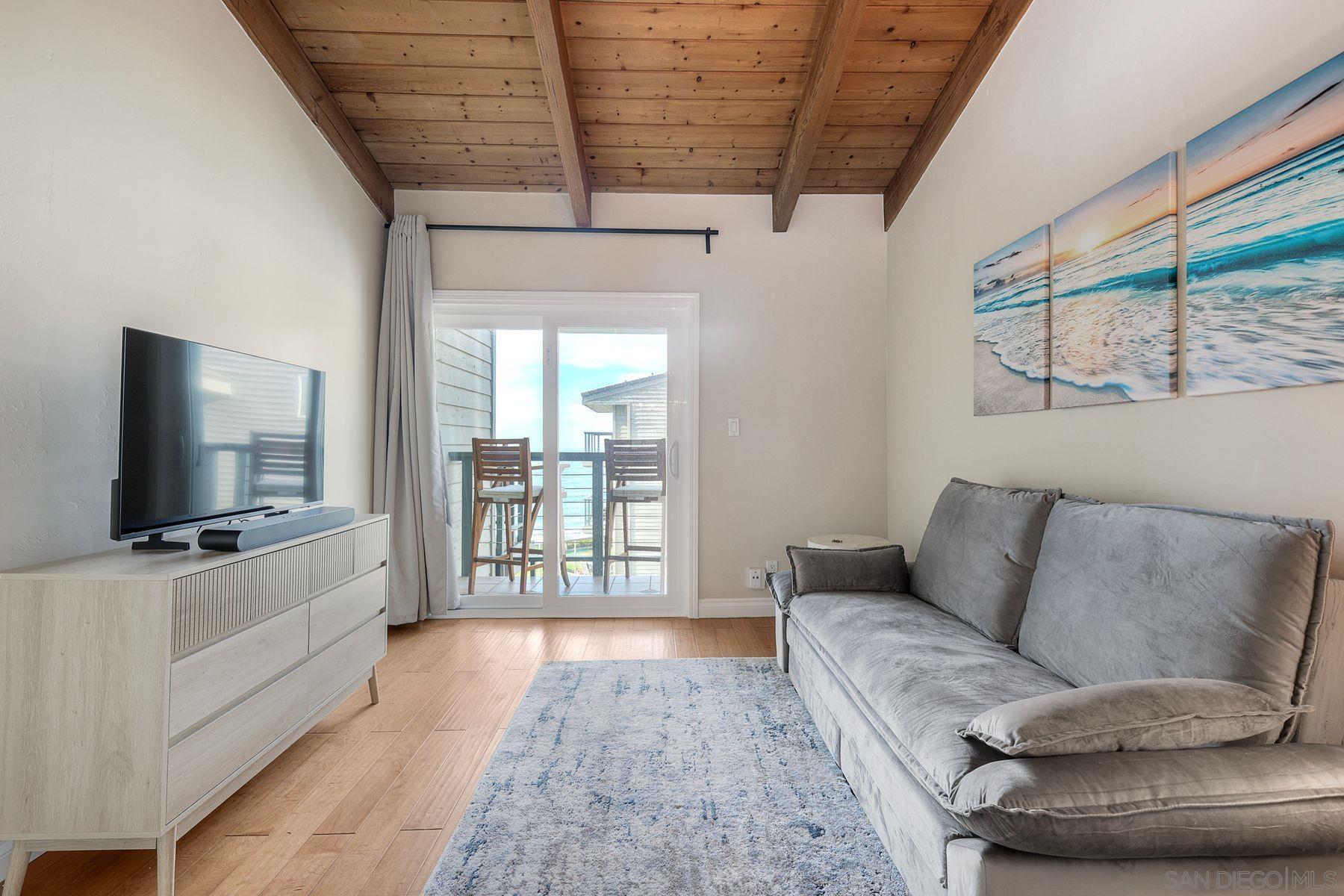 Detail Gallery Image 13 of 35 For 940  Sealane Drive  10, Encinitas,  CA 92024 - 2 Beds | 2 Baths