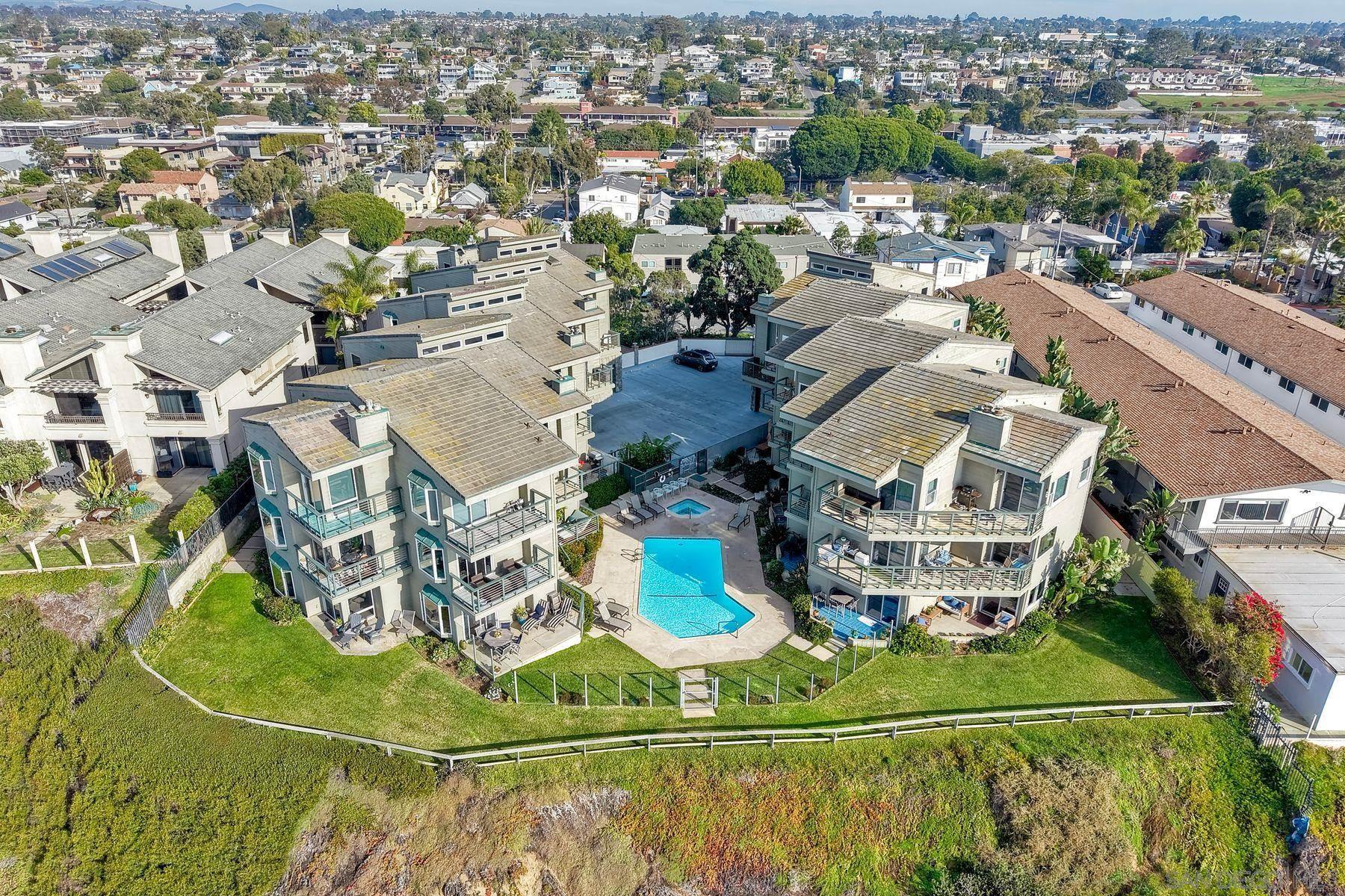 Detail Gallery Image 24 of 35 For 940  Sealane Drive  10, Encinitas,  CA 92024 - 2 Beds | 2 Baths