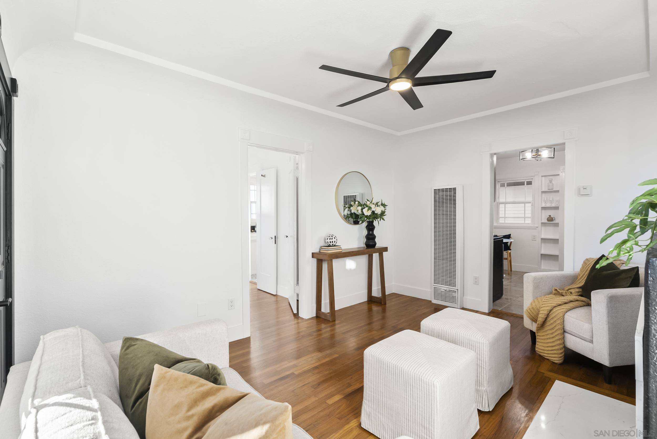 Detail Gallery Image 5 of 22 For 2730  Monroe Ave, San Diego,  CA 92116 - 2 Beds | 1 Baths