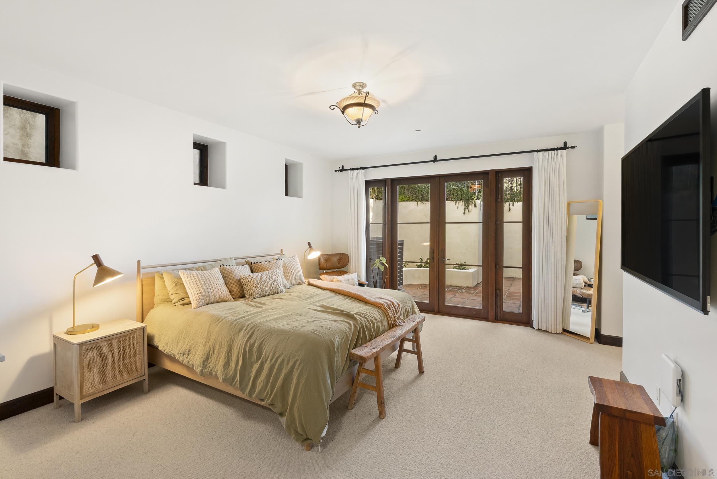 Detail Gallery Image 13 of 34 For 16636  El Zorro Vista, Rancho Santa Fe,  CA 92067 - 5 Beds | 5/4 Baths